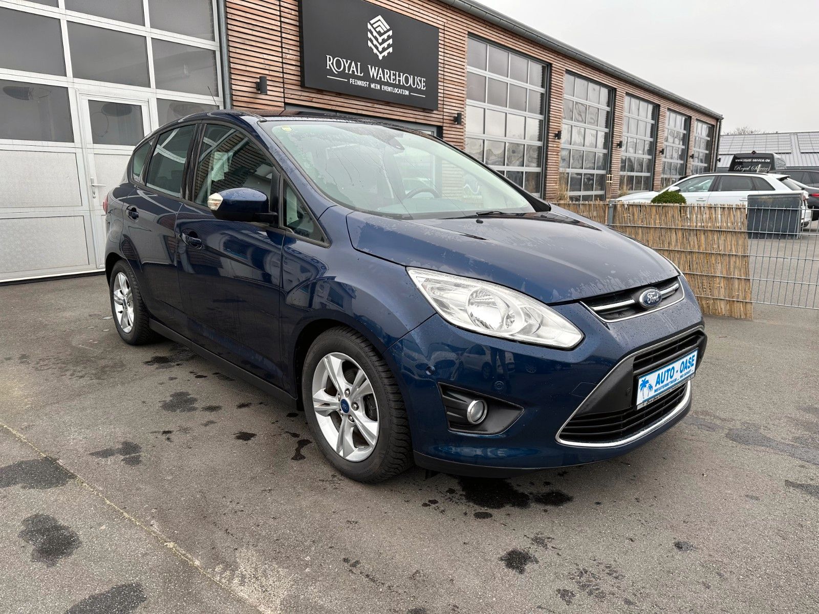 Fahrzeugabbildung Ford C-Max Champions Edition **PDC*Bluet.*SitzH.**