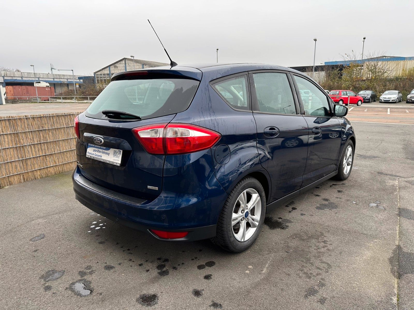 Fahrzeugabbildung Ford C-Max Champions Edition **PDC*Bluet.*SitzH.**