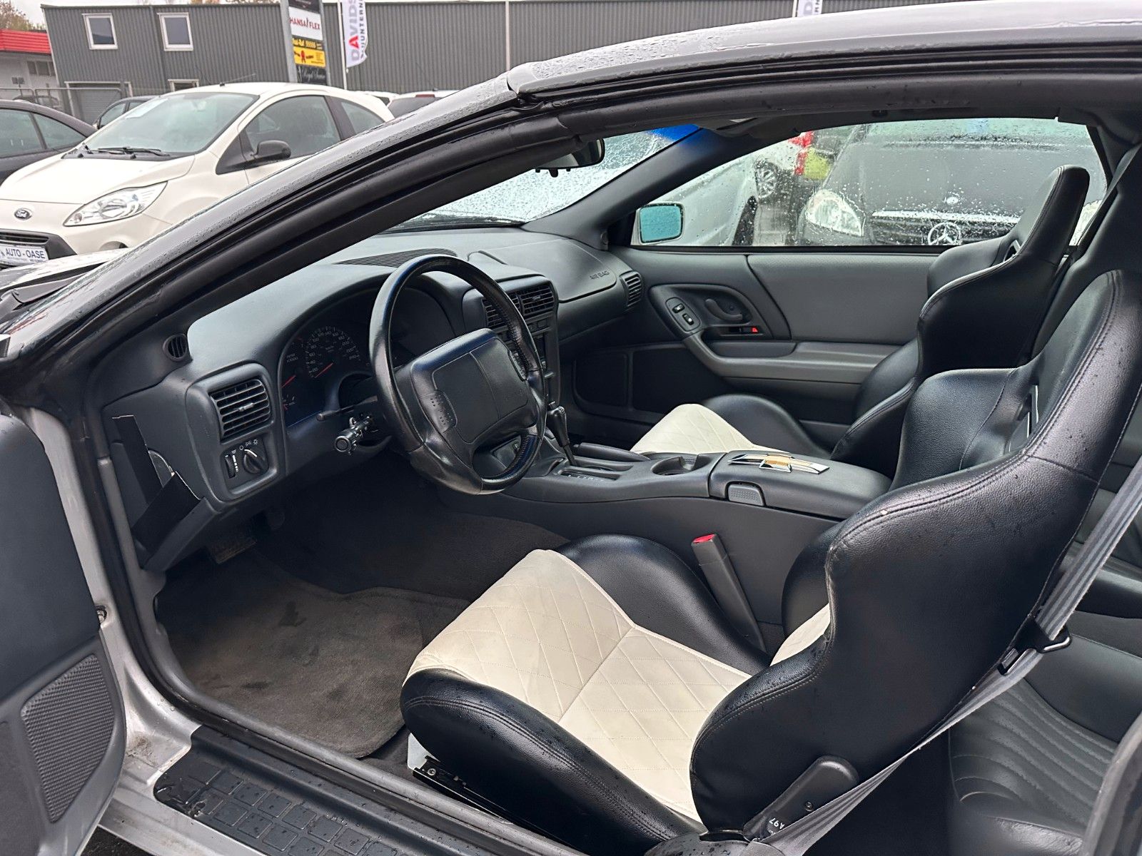 Fahrzeugabbildung Chevrolet Camaro 3.8 **Automatik**2. Hand.*95TKM**