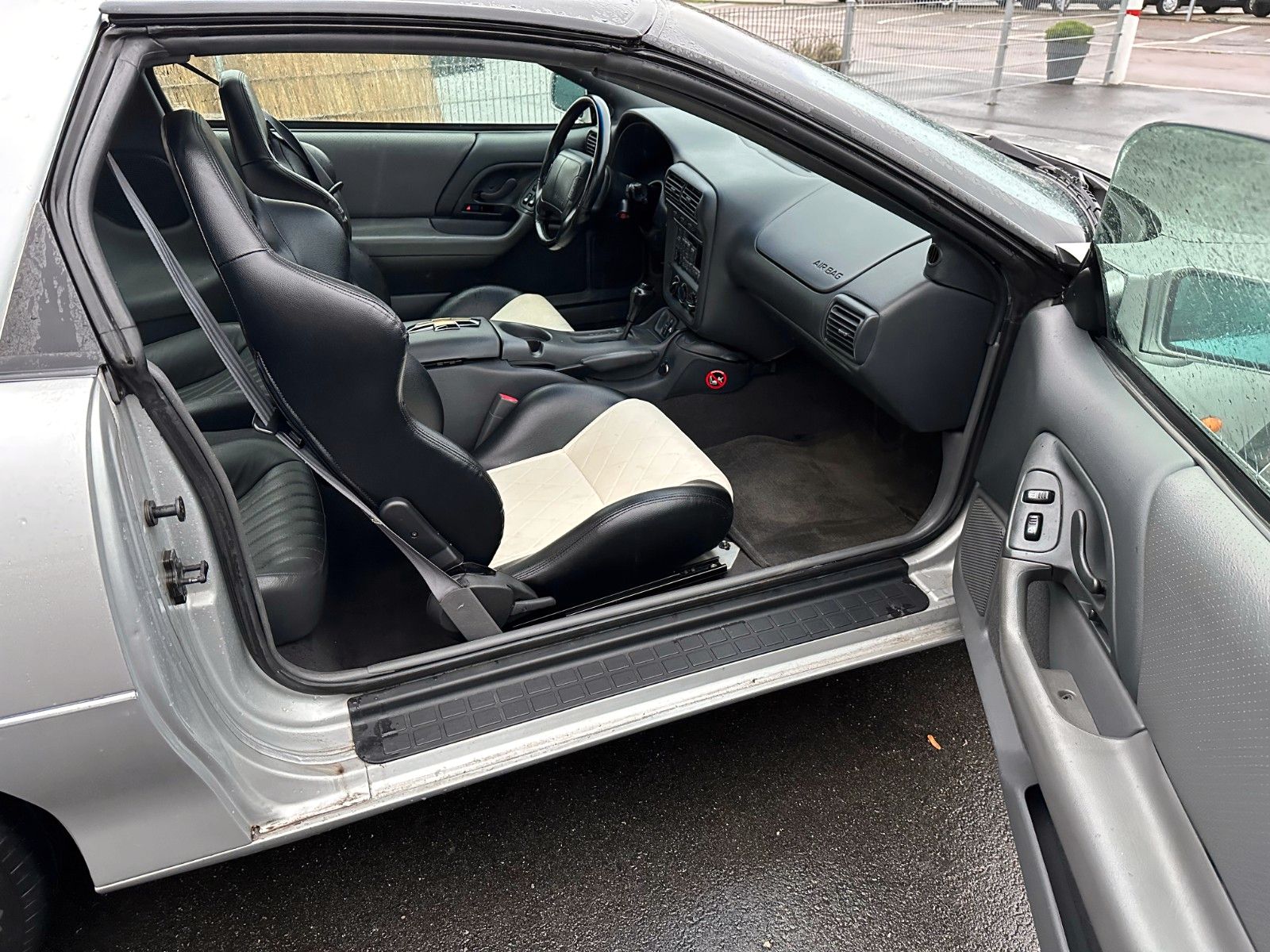 Fahrzeugabbildung Chevrolet Camaro 3.8 **Automatik**2. Hand.*95TKM**