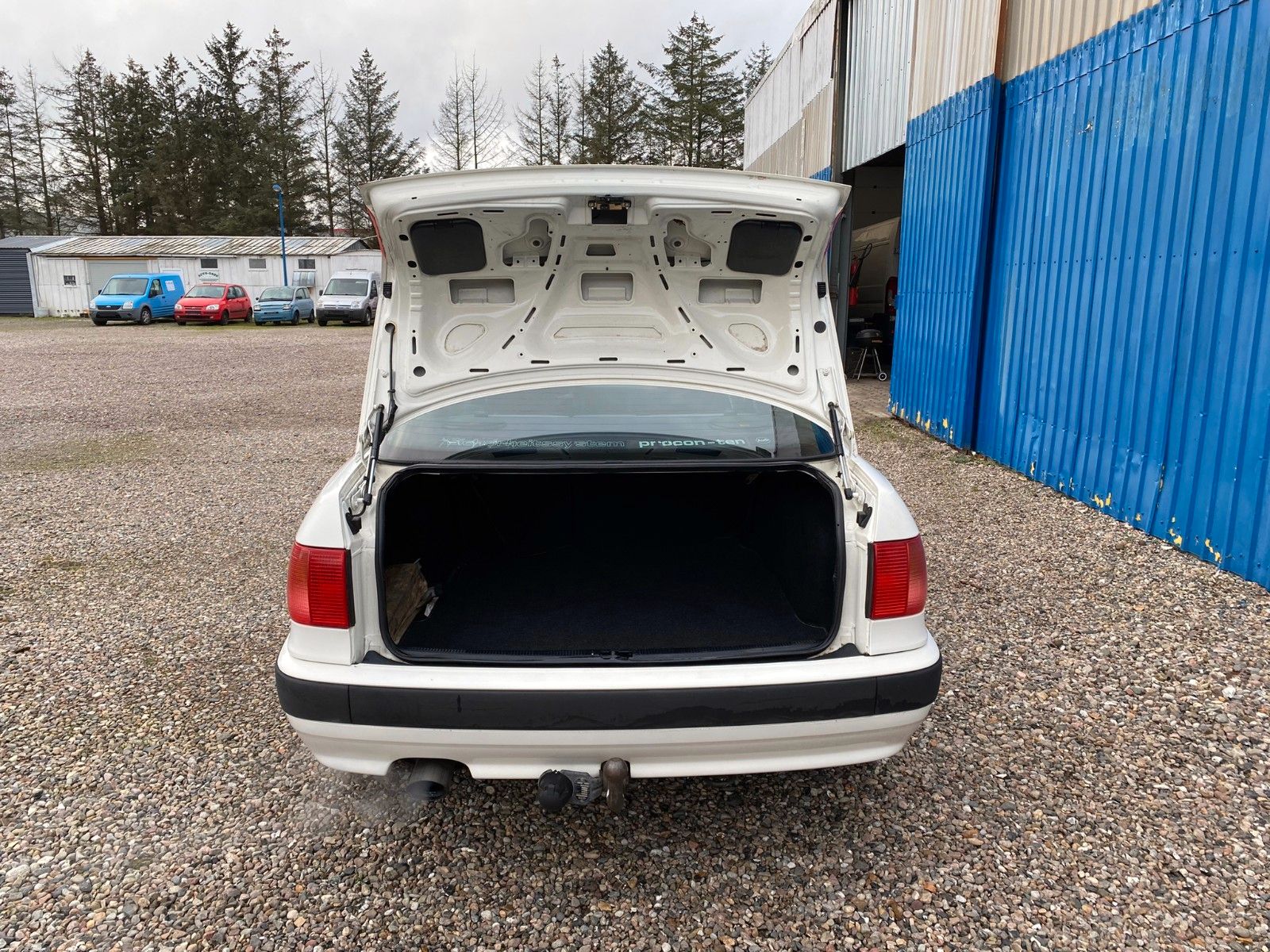 Fahrzeugabbildung Audi 80 2.0 **Automatik*AHK**
