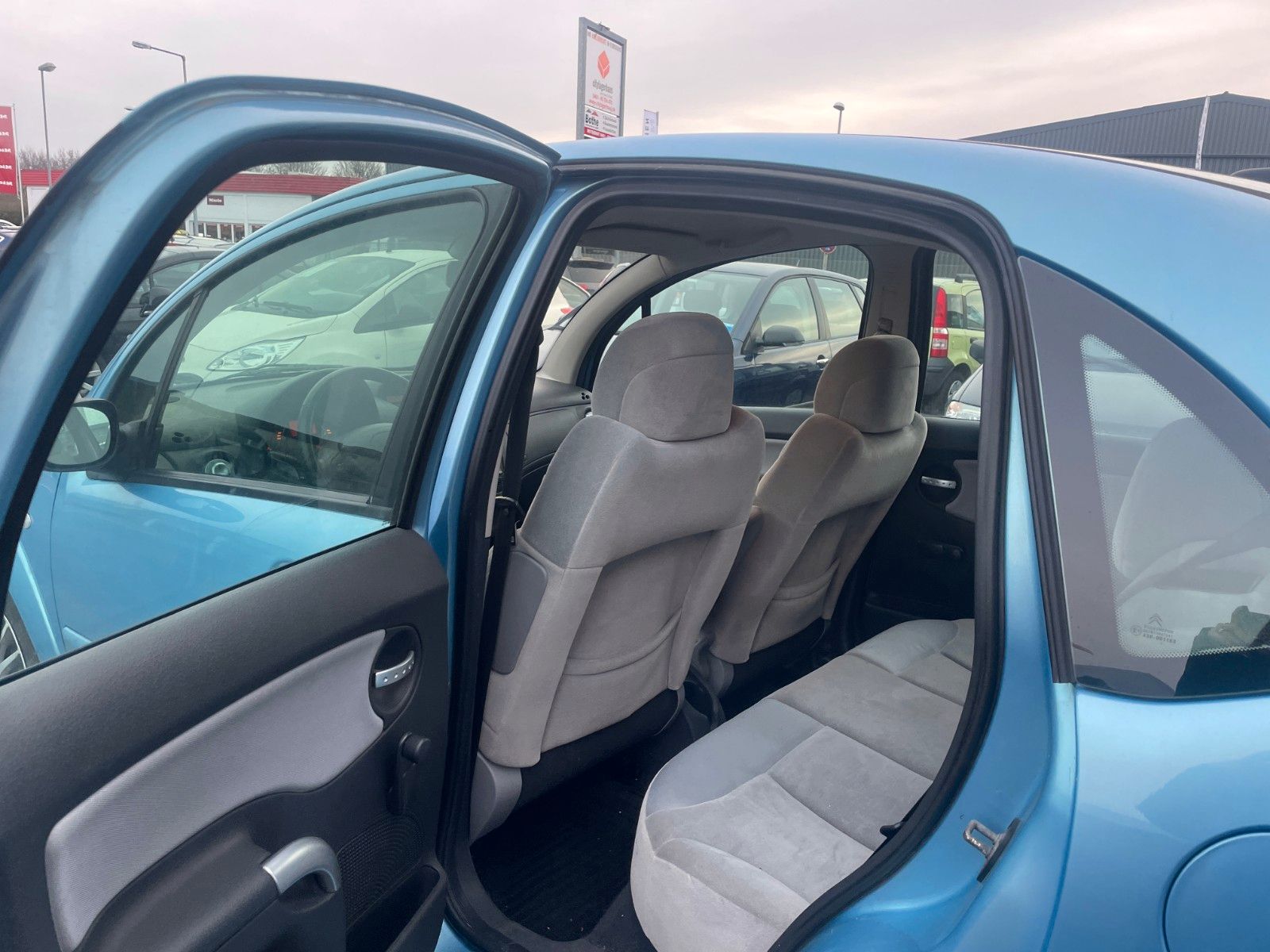 Fahrzeugabbildung Citroën C3 1.6 16V Exclusive SensoDrive**Automatik**
