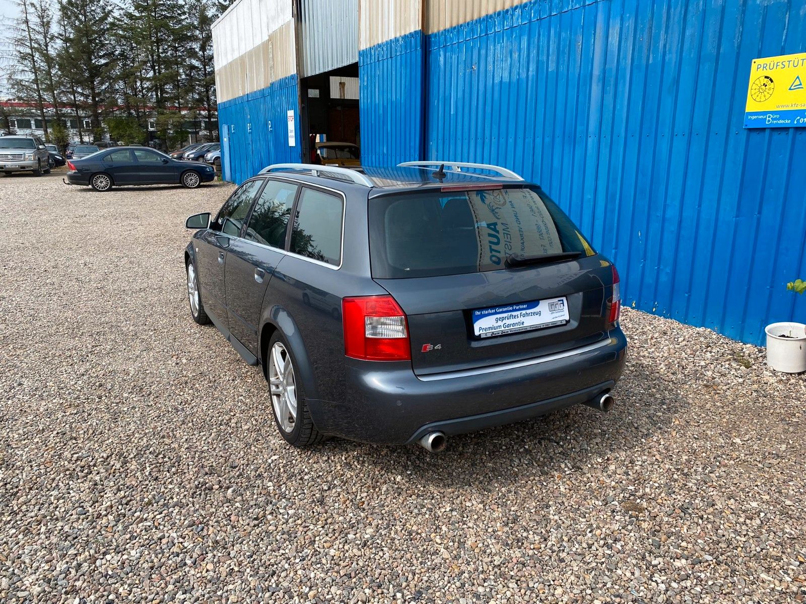 Fahrzeugabbildung Audi S4 Avant 4.2 quattro **LPG*Bi-Xenon*Bose**