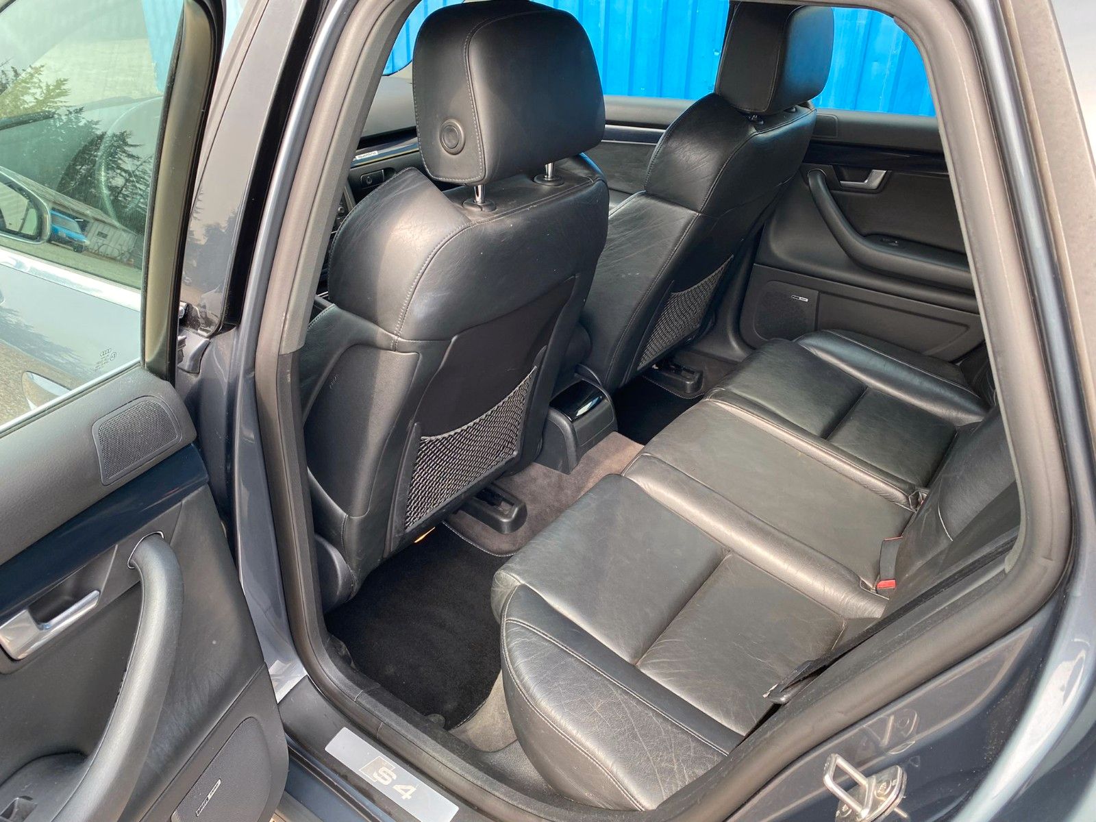 Fahrzeugabbildung Audi S4 Avant 4.2 quattro **LPG*Bi-Xenon*Bose**