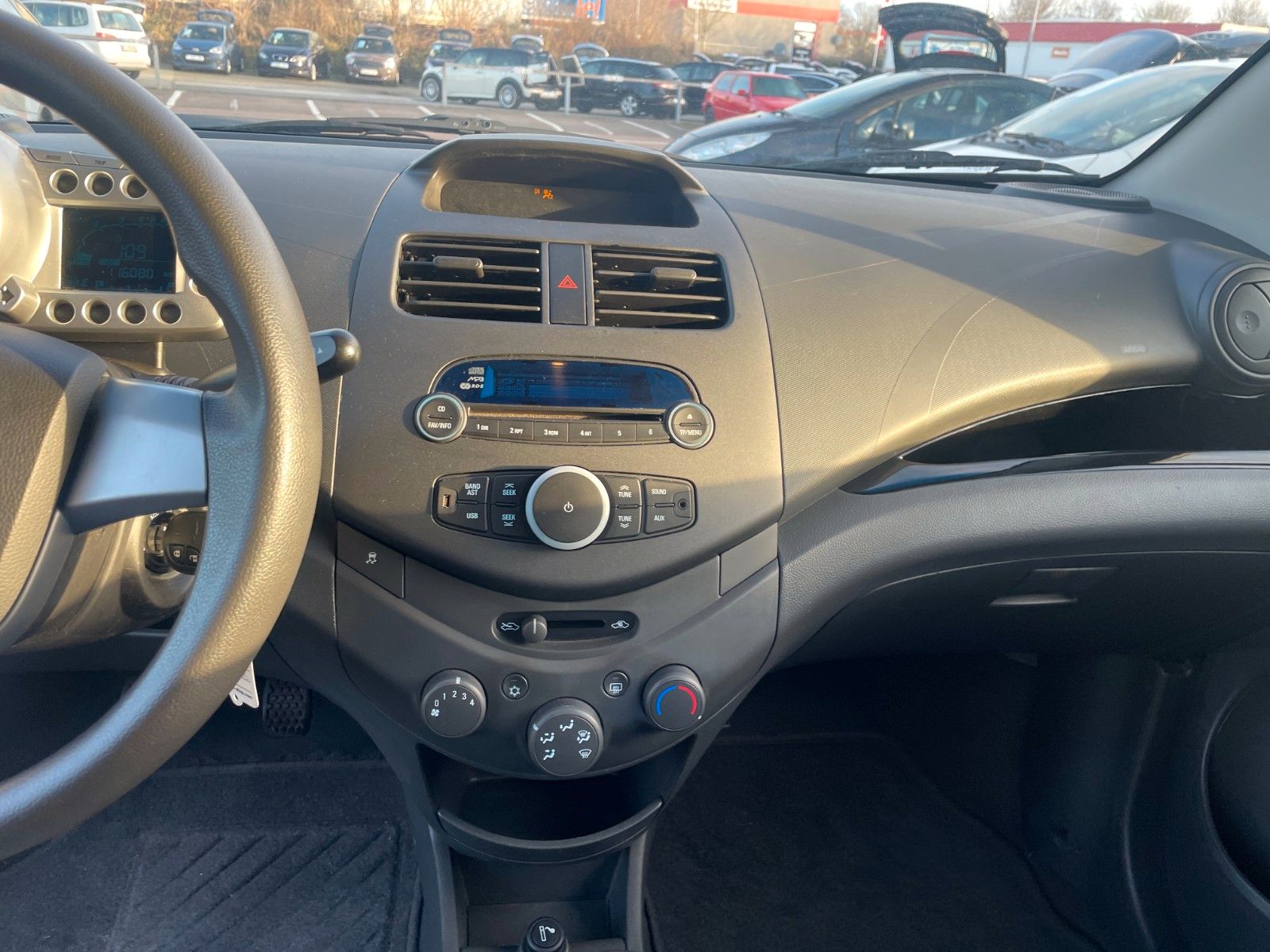 Fahrzeugabbildung Chevrolet Spark LS + **Klima*Multifunk.*2. Hand**