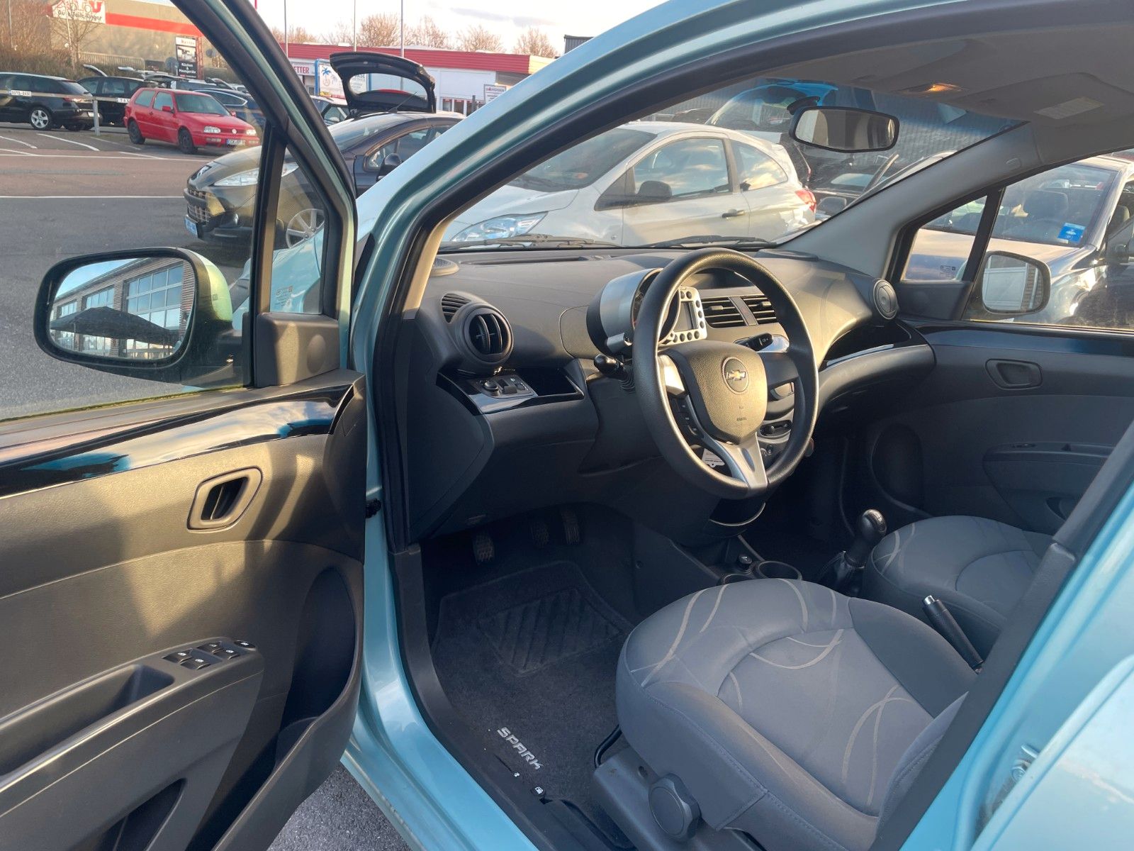 Fahrzeugabbildung Chevrolet Spark LS + **Klima*Multifunk.*2. Hand**
