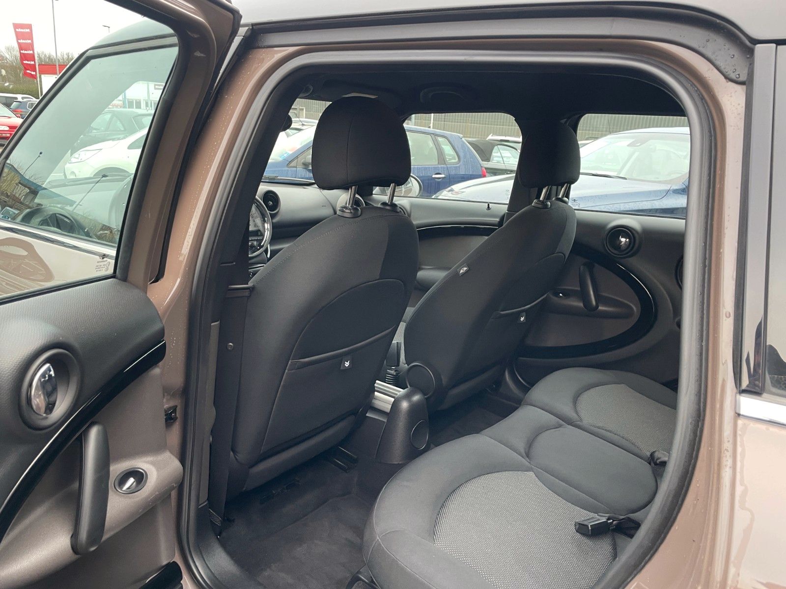 Fahrzeugabbildung MINI COOPER Countryman D**Klima**Sitzheiz**PDC**