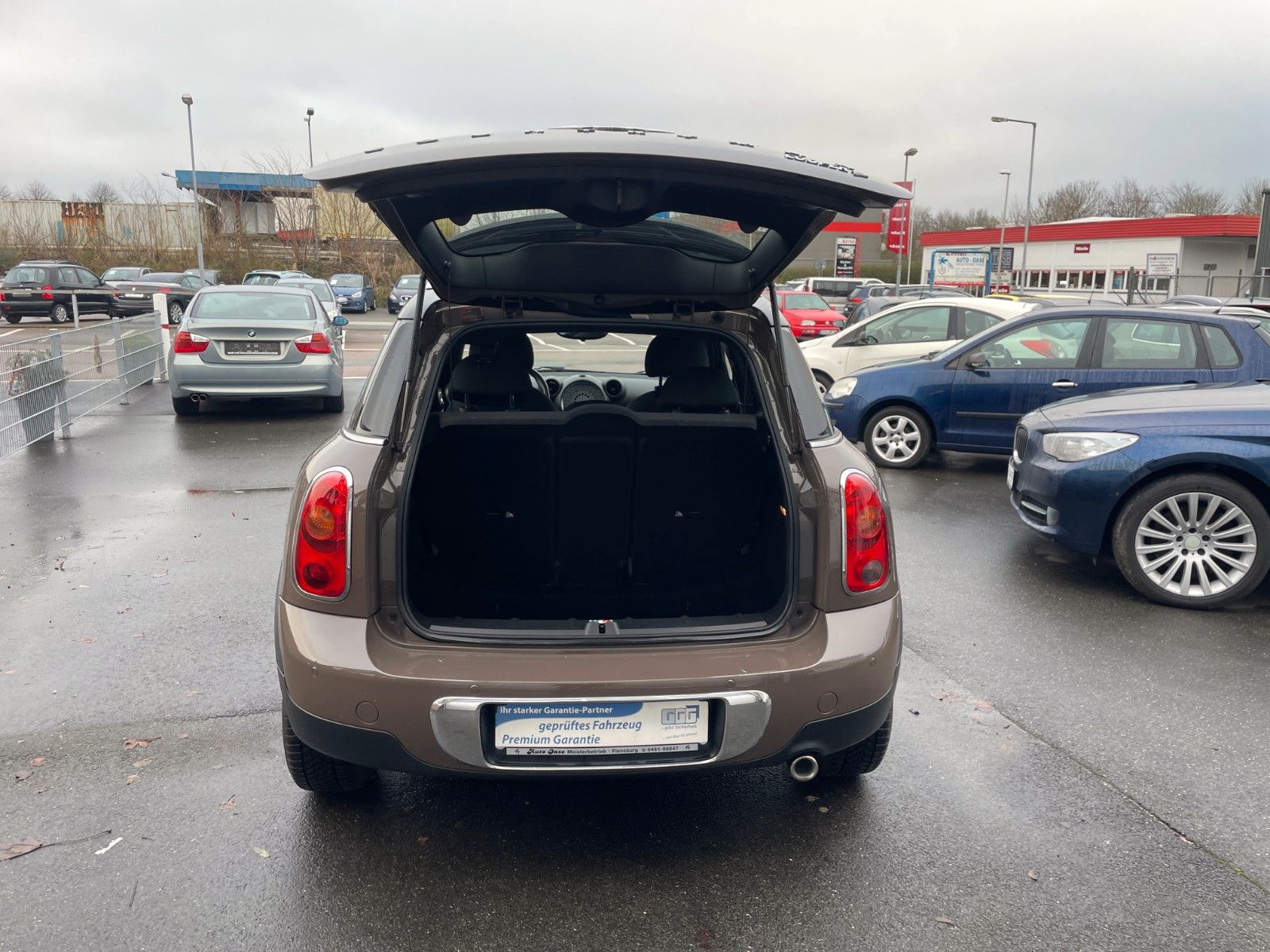 Fahrzeugabbildung MINI COOPER Countryman D**Klima**Sitzheiz**PDC**