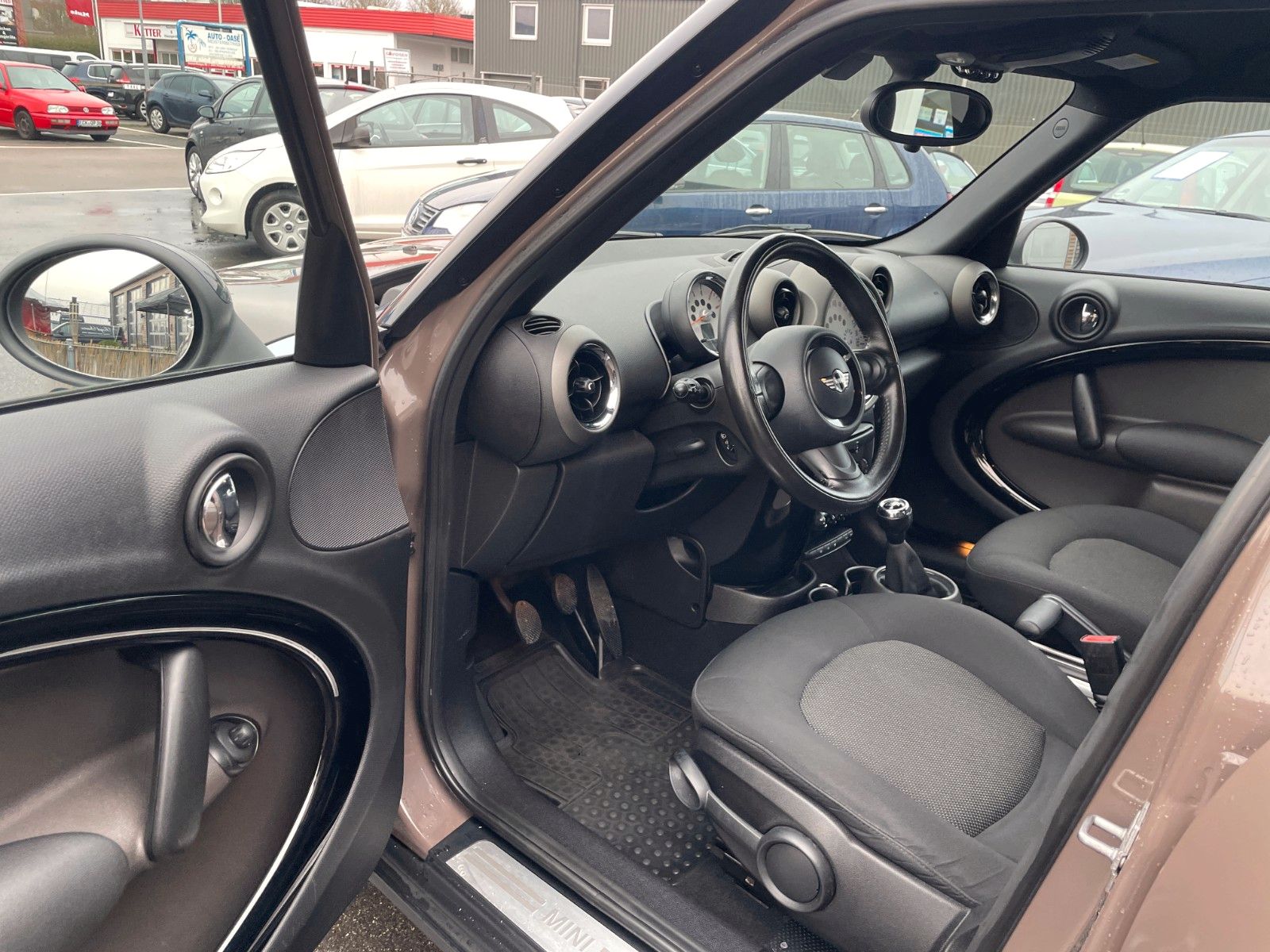 Fahrzeugabbildung MINI COOPER Countryman D**Klima**Sitzheiz**PDC**