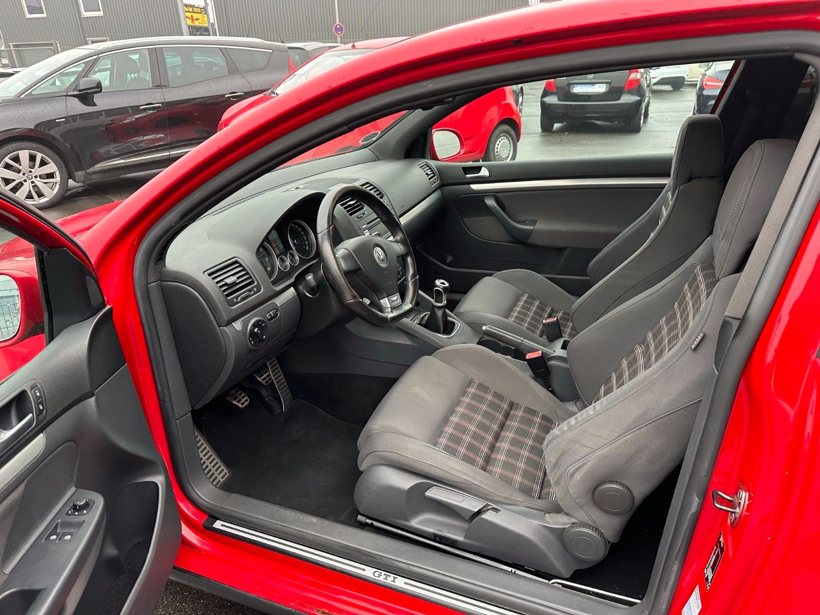 Fahrzeugabbildung Volkswagen Golf V Lim. GTI**8 Fach*Sitzhng*PDC**
