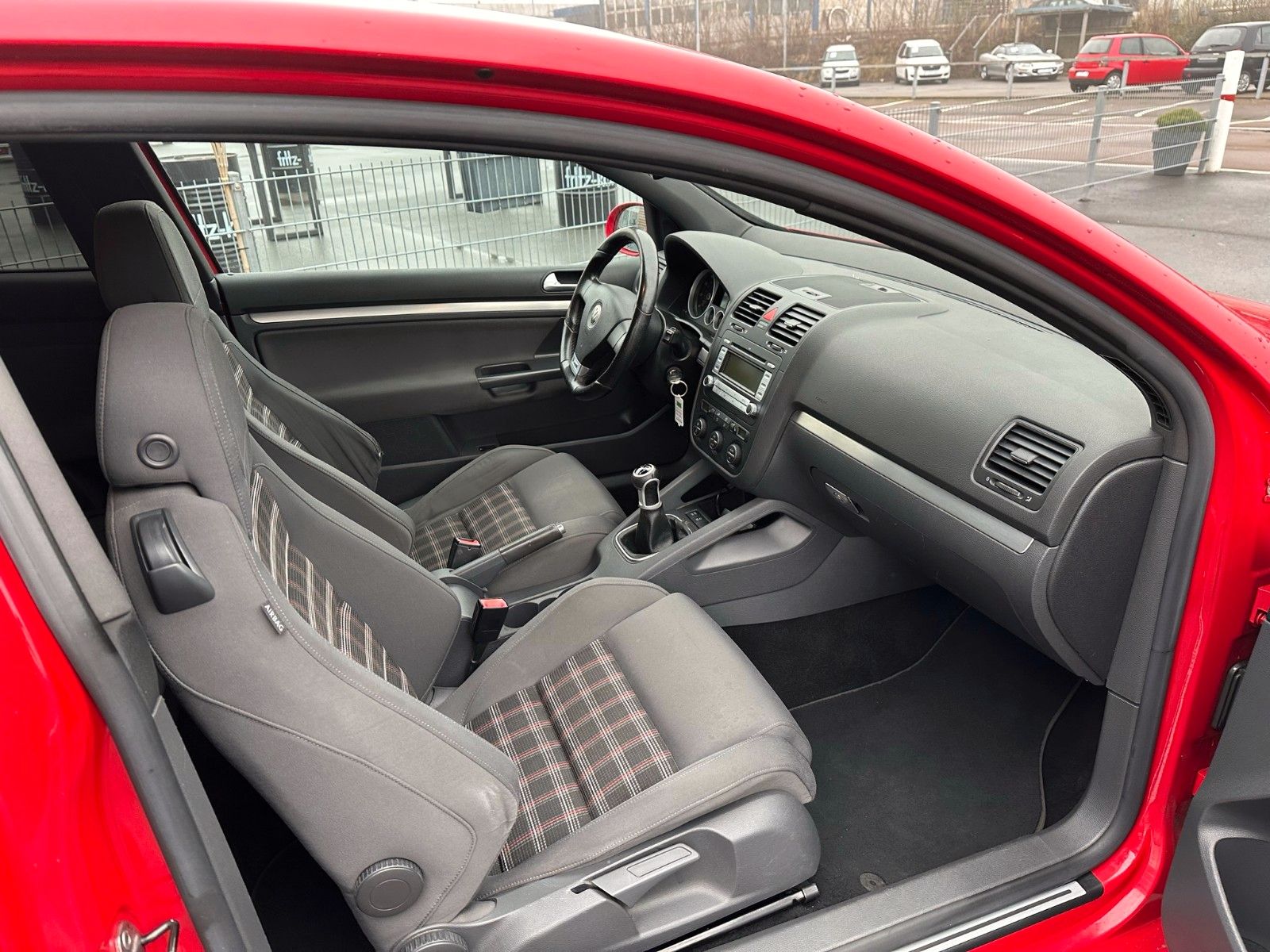 Fahrzeugabbildung Volkswagen Golf V Lim. GTI**8 Fach*Sitzhng*PDC**