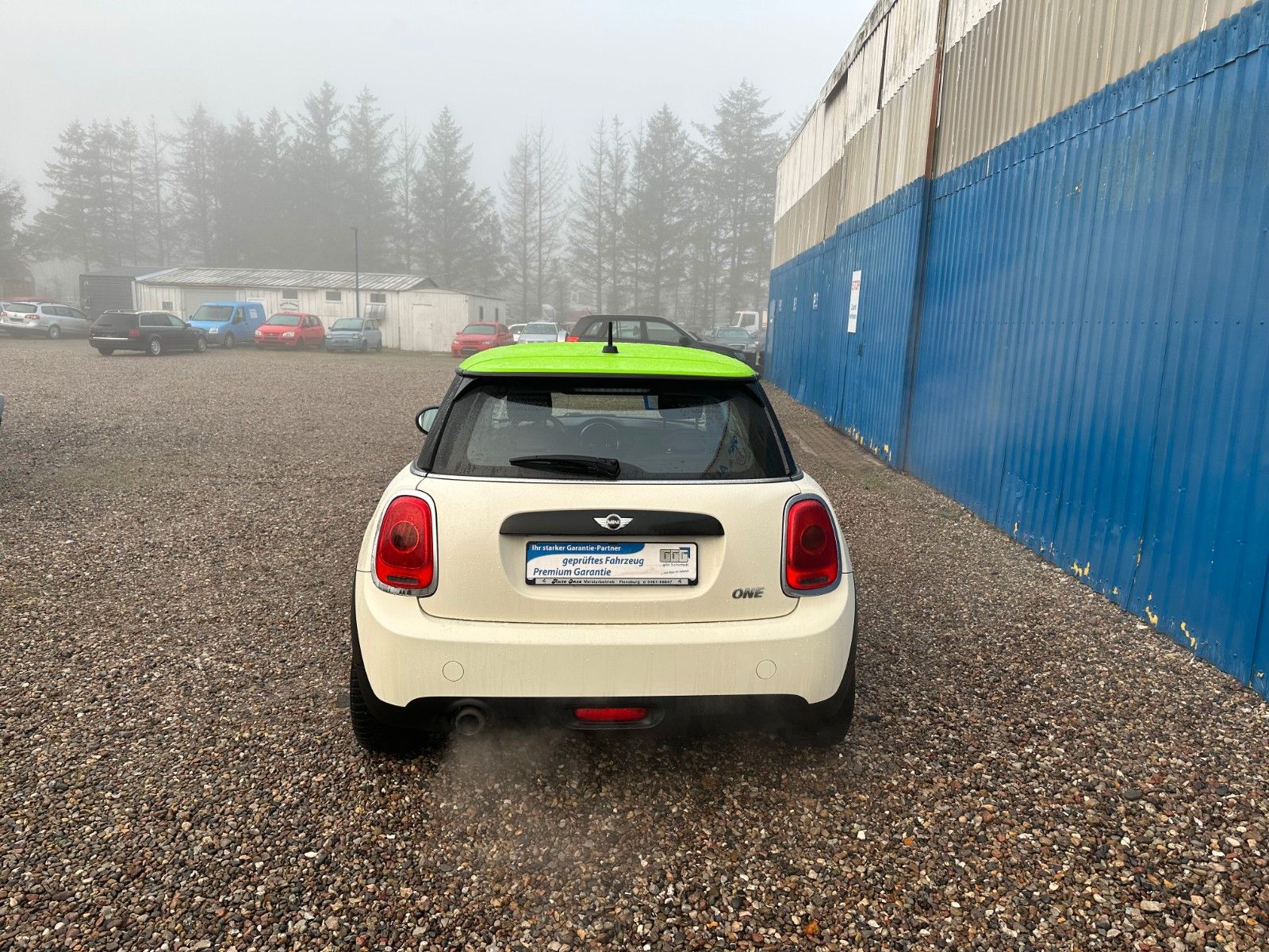 Fahrzeugabbildung MINI ONE Mini 3-trg. One First*2.HAND*8 Fach*Sitzhei*