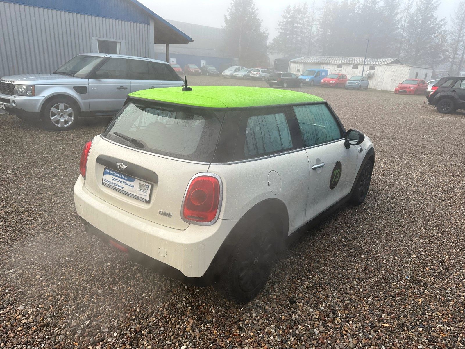 Fahrzeugabbildung MINI ONE Mini 3-trg. One First*2.HAND*8 Fach*Sitzhei*