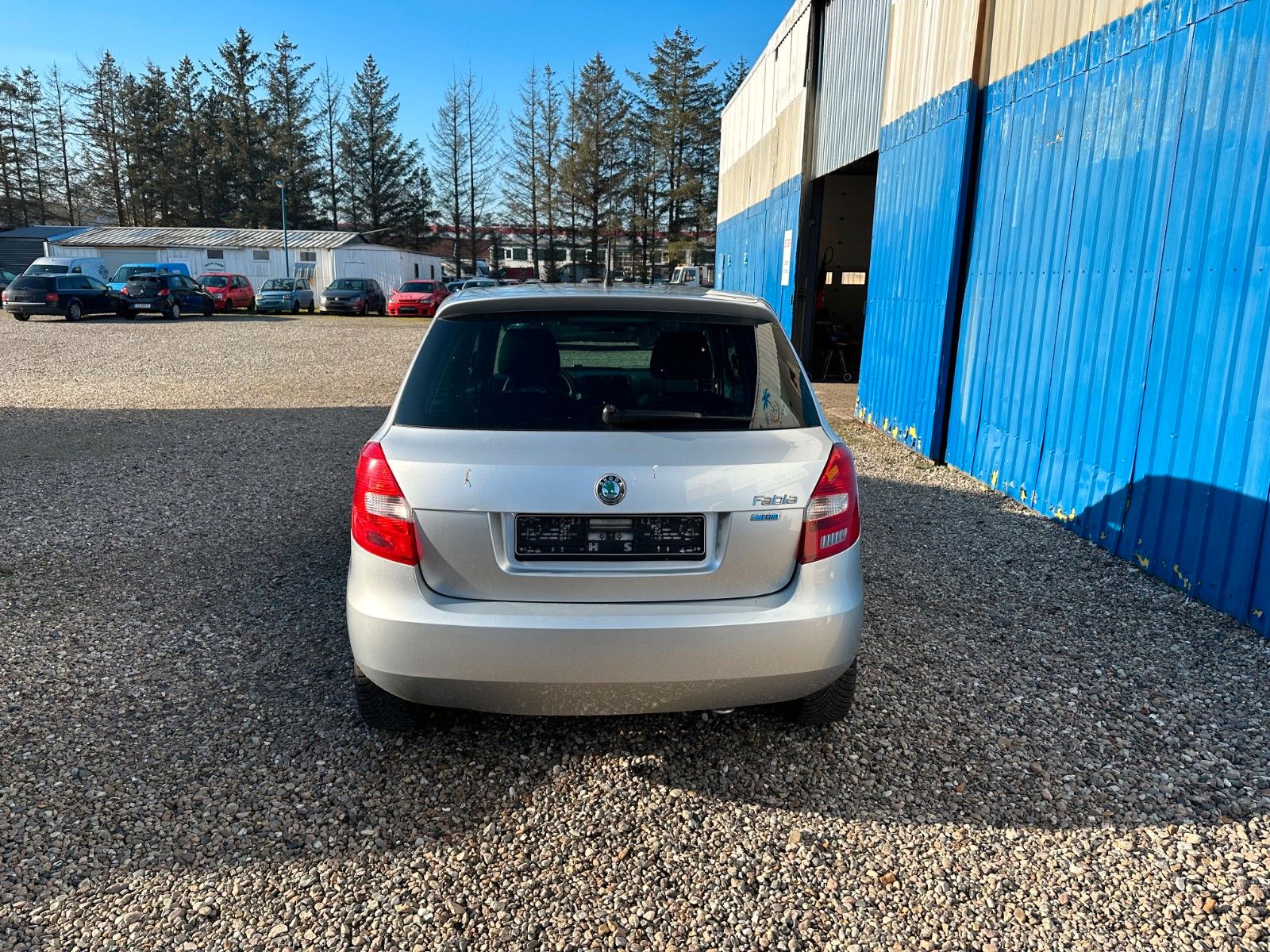 Fahrzeugabbildung SKODA Fabia Family**Allwetter*Klima**HU 03.2024**