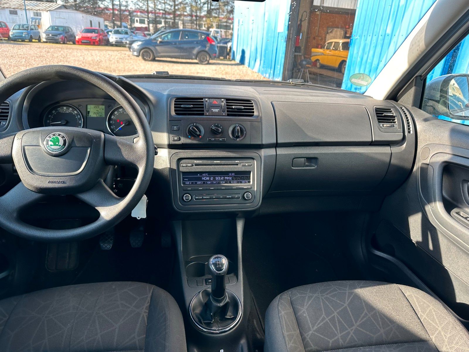 Fahrzeugabbildung SKODA Fabia Family**Allwetter*Klima**HU 03.2024**