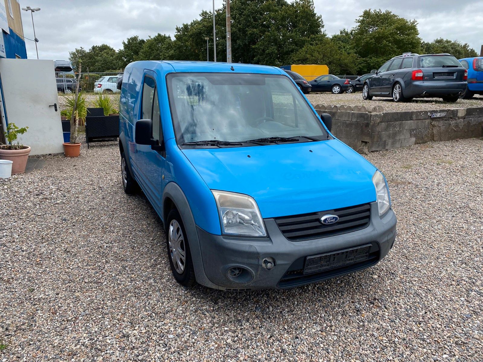 Fahrzeugabbildung Ford Transit Connect Kasten **AHK*RestTUV.*2. Hand**