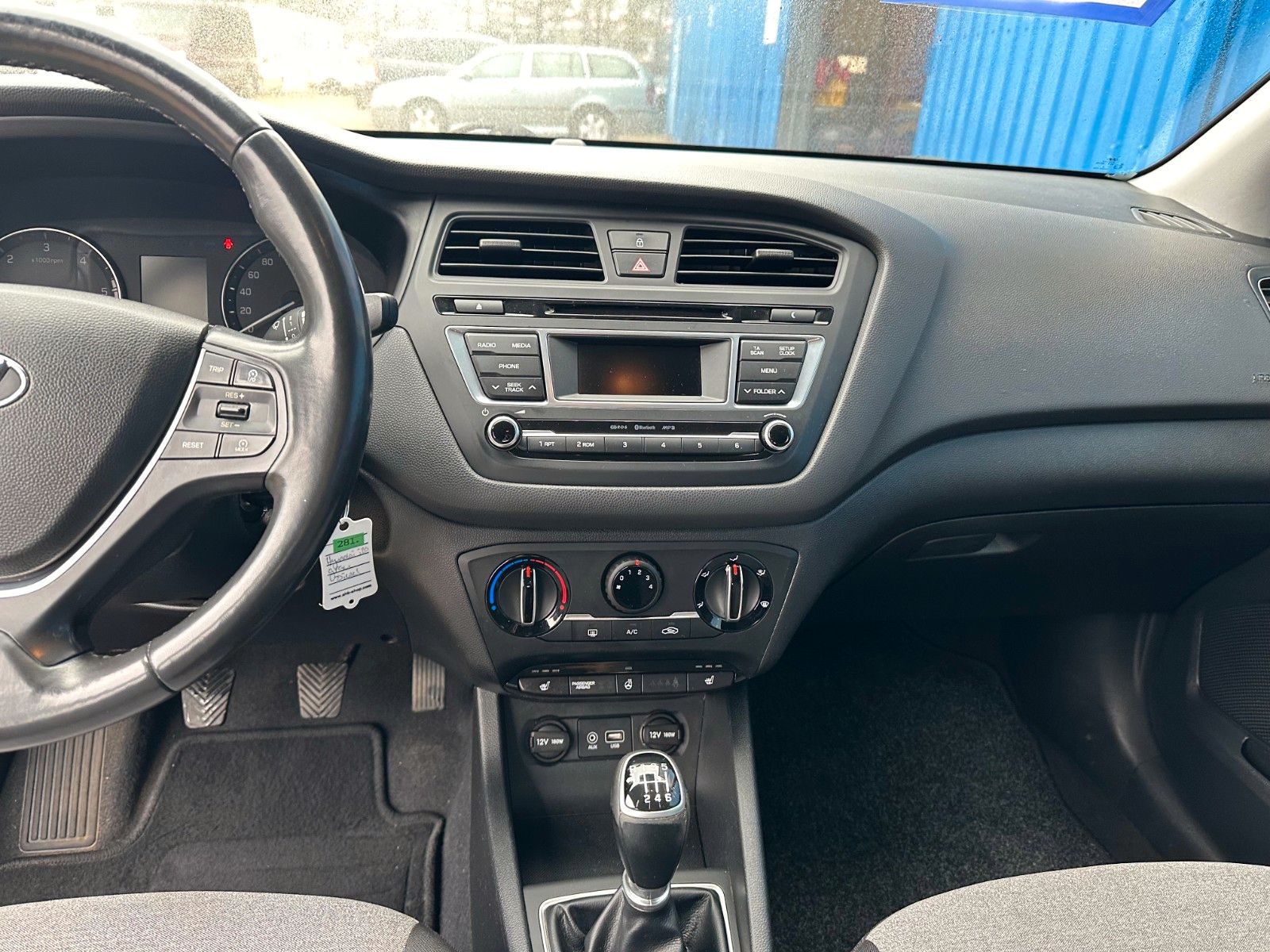 Fahrzeugabbildung Hyundai i20 Trend**8 Fach*Tempomat*PDC*Sitzhzng**
