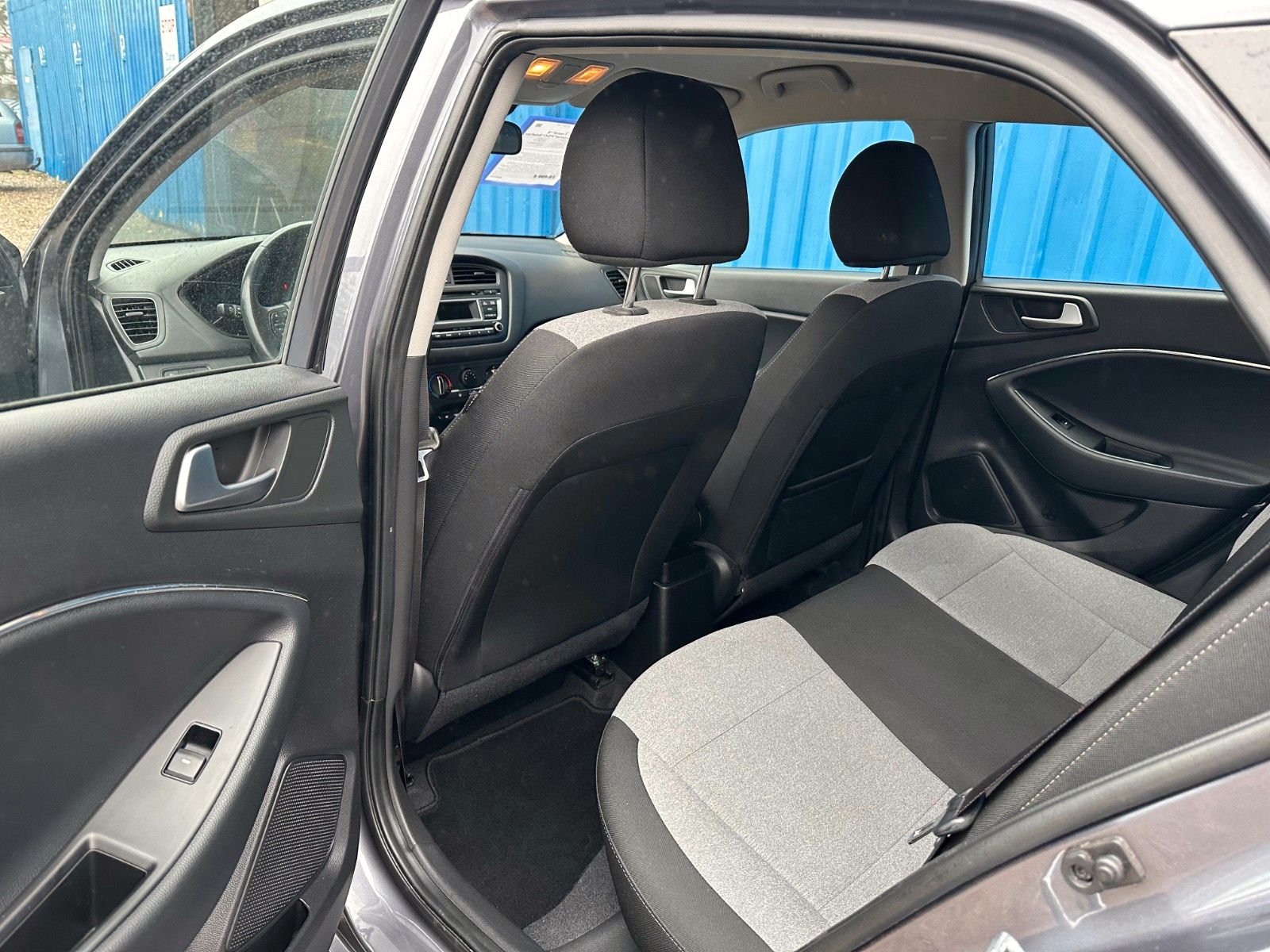 Fahrzeugabbildung Hyundai i20 Trend**8 Fach*Tempomat*PDC*Sitzhzng**