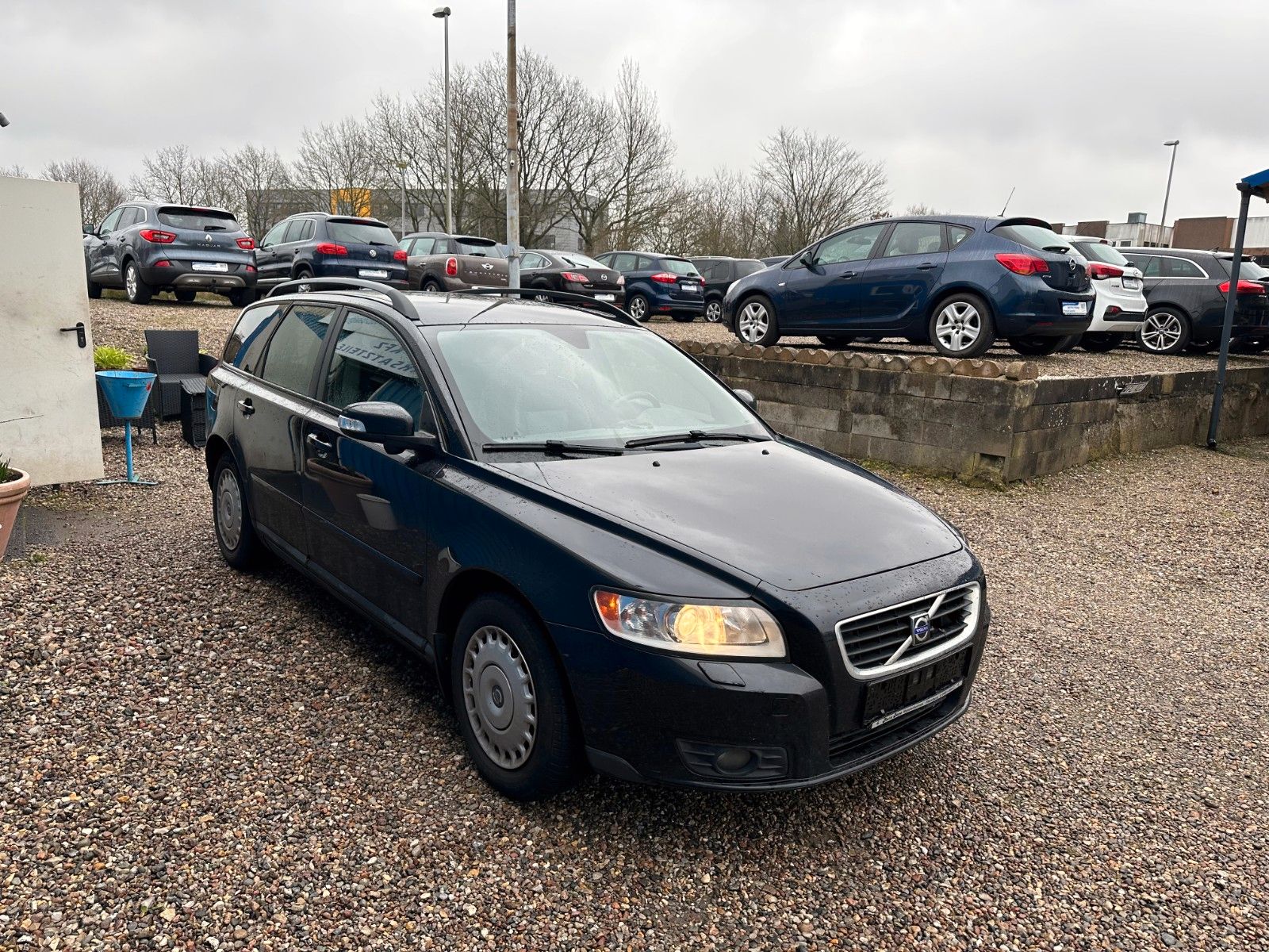 Fahrzeugabbildung Volvo V50 Kombi 1.6 D**Leder*Standheizung*2.HAND**