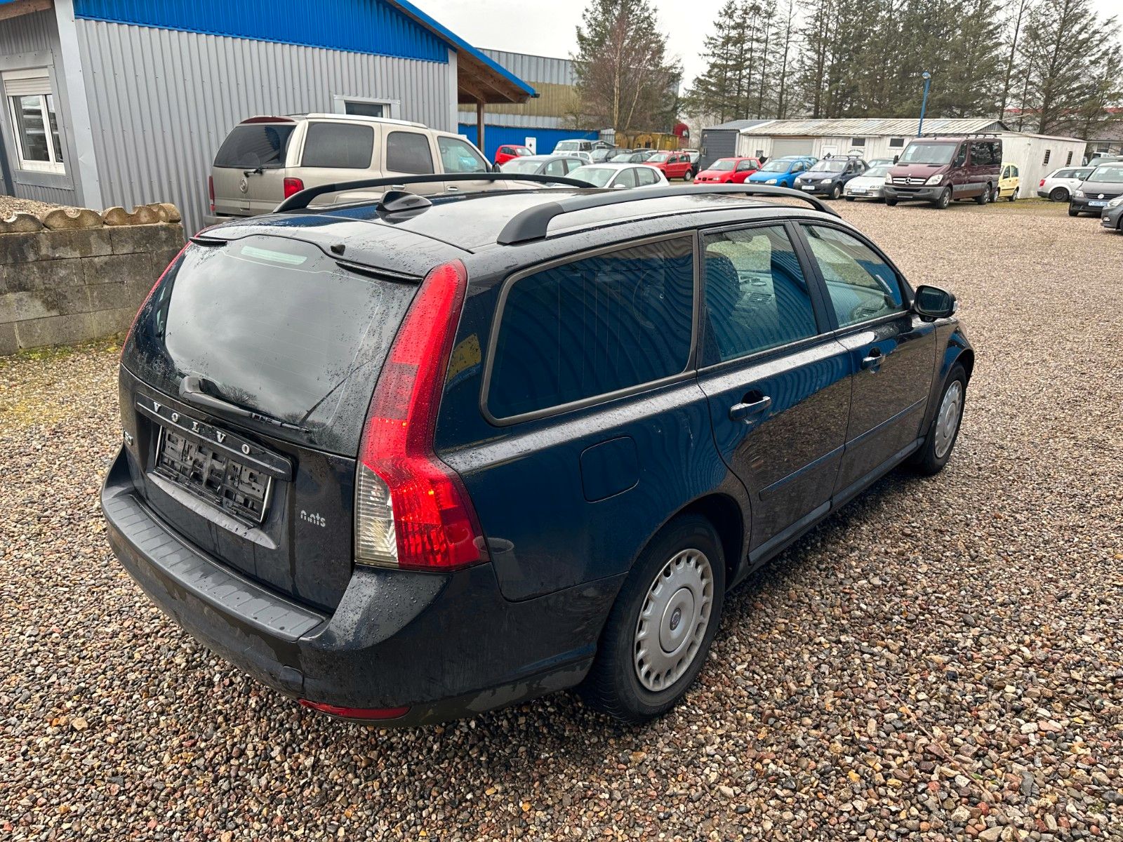 Fahrzeugabbildung Volvo V50 Kombi 1.6 D**Leder*Standheizung*2.HAND**