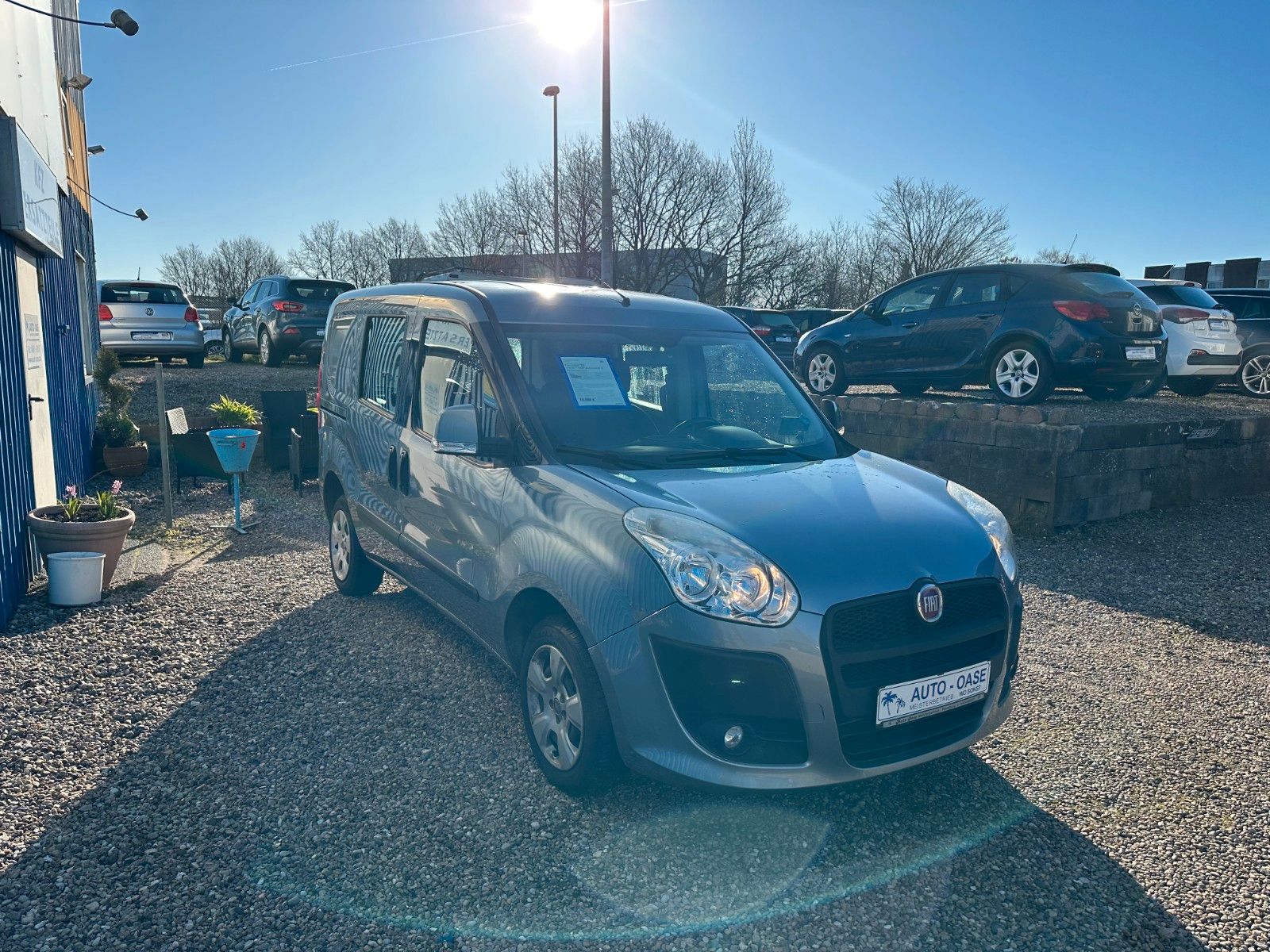 Fahrzeugabbildung Fiat Doblo SX Kombi**AHK*Automatik*2 Schiebetüren**
