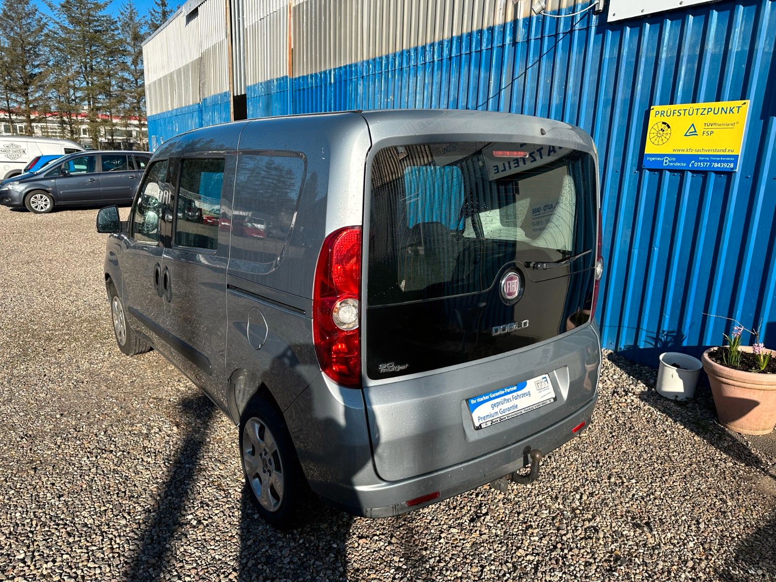 Fahrzeugabbildung Fiat Doblo SX Kombi**AHK*Automatik*2 Schiebetüren**