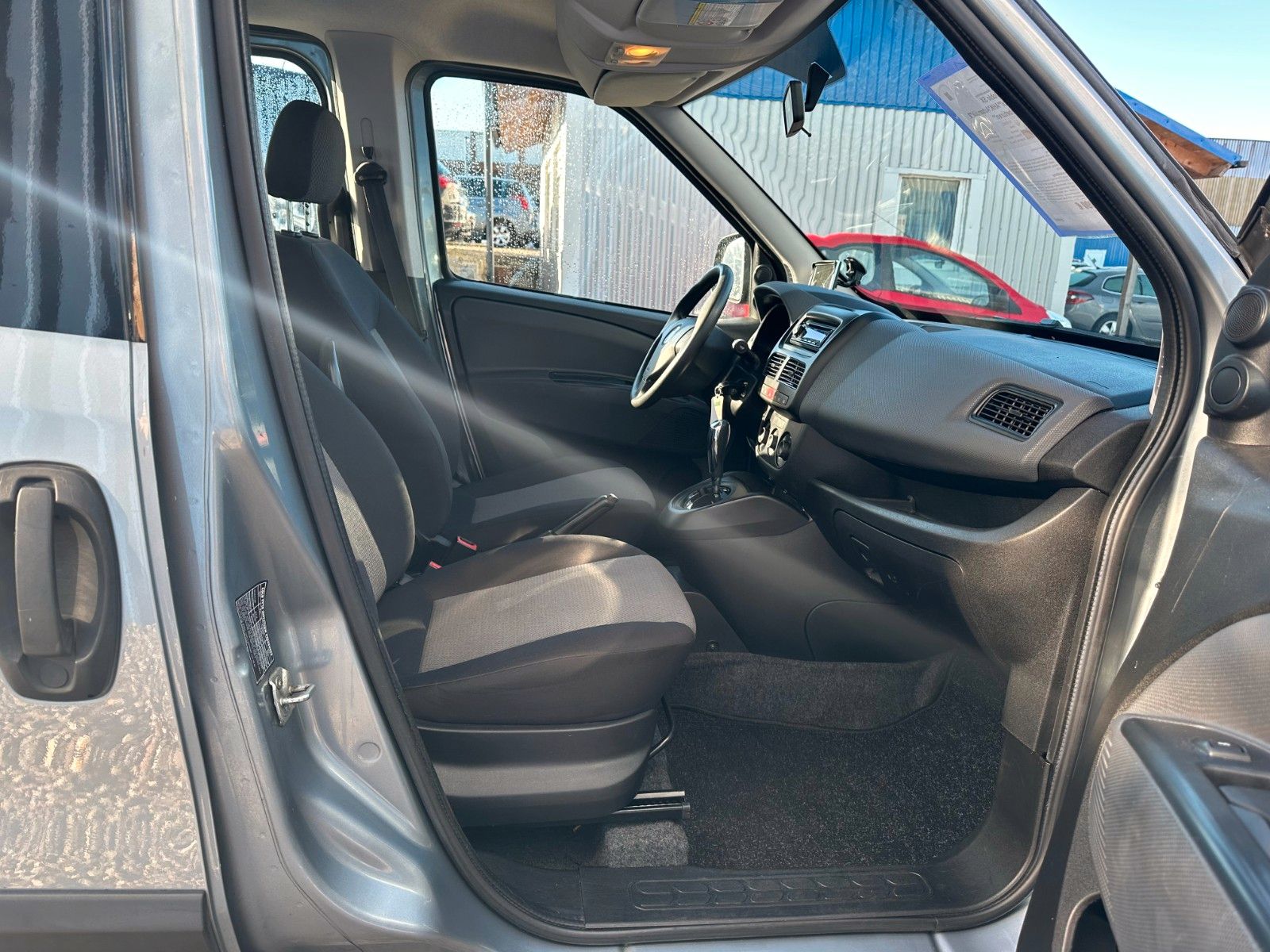 Fahrzeugabbildung Fiat Doblo SX Kombi**AHK*Automatik*2 Schiebetüren**
