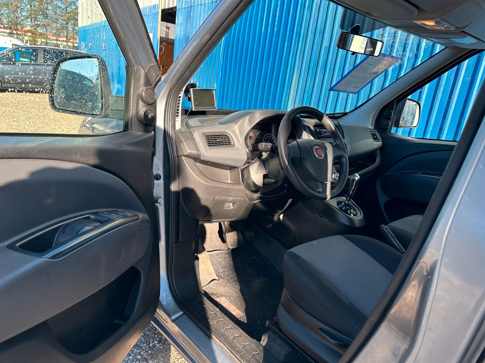 Fahrzeugabbildung Fiat Doblo SX Kombi**AHK*Automatik*2 Schiebetüren**