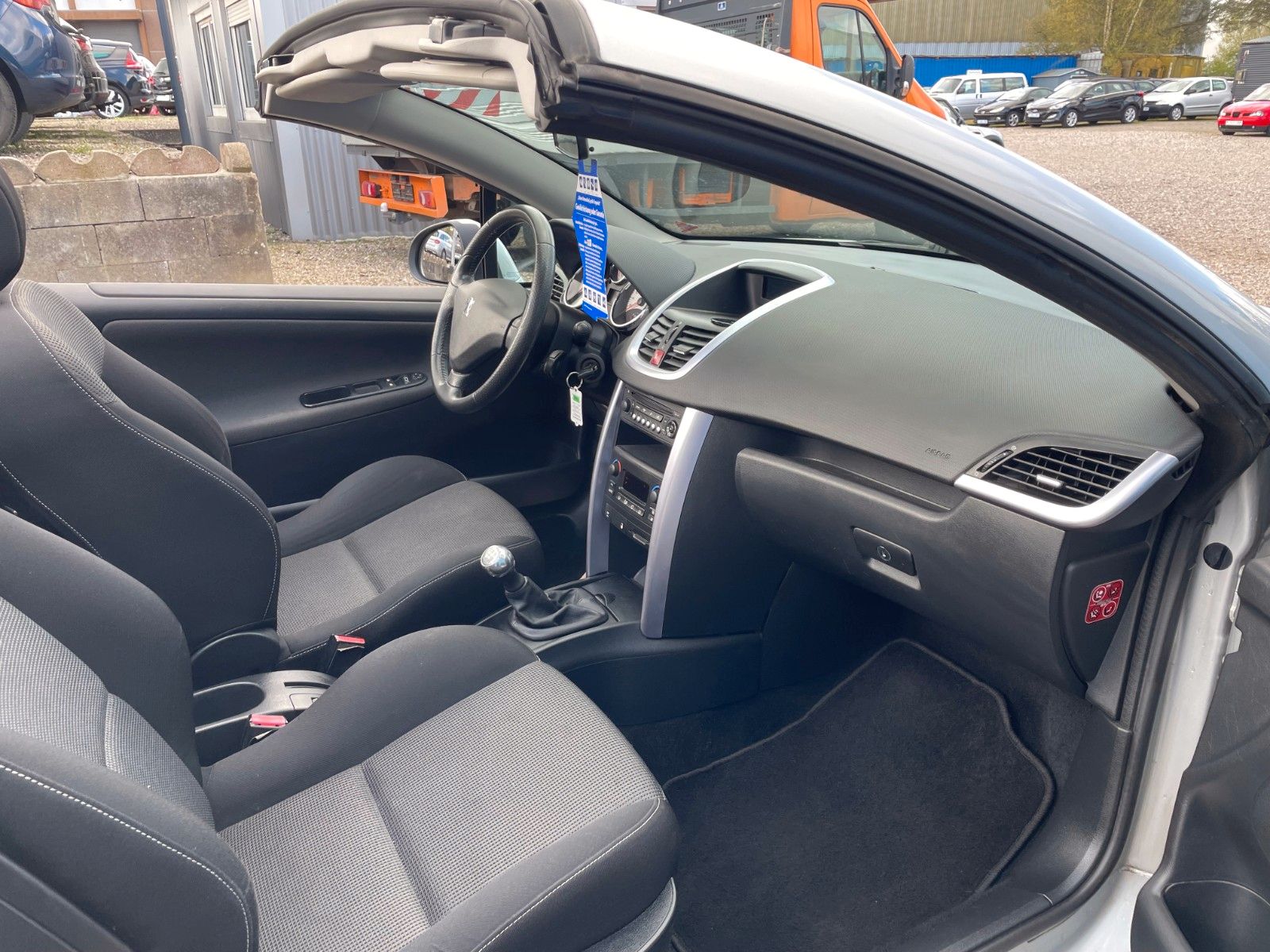Fahrzeugabbildung Peugeot 207 CC Sport**2.HAND*Klima**