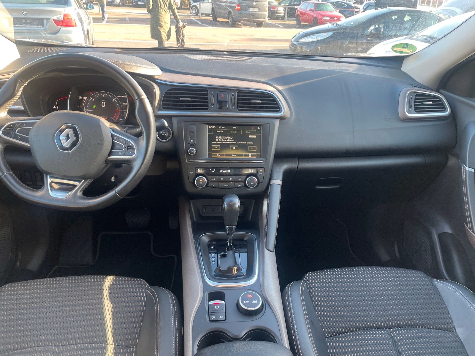 Fahrzeugabbildung Renault Kadjar XMOD**Automatik*Navi*AHK*1.HAND**