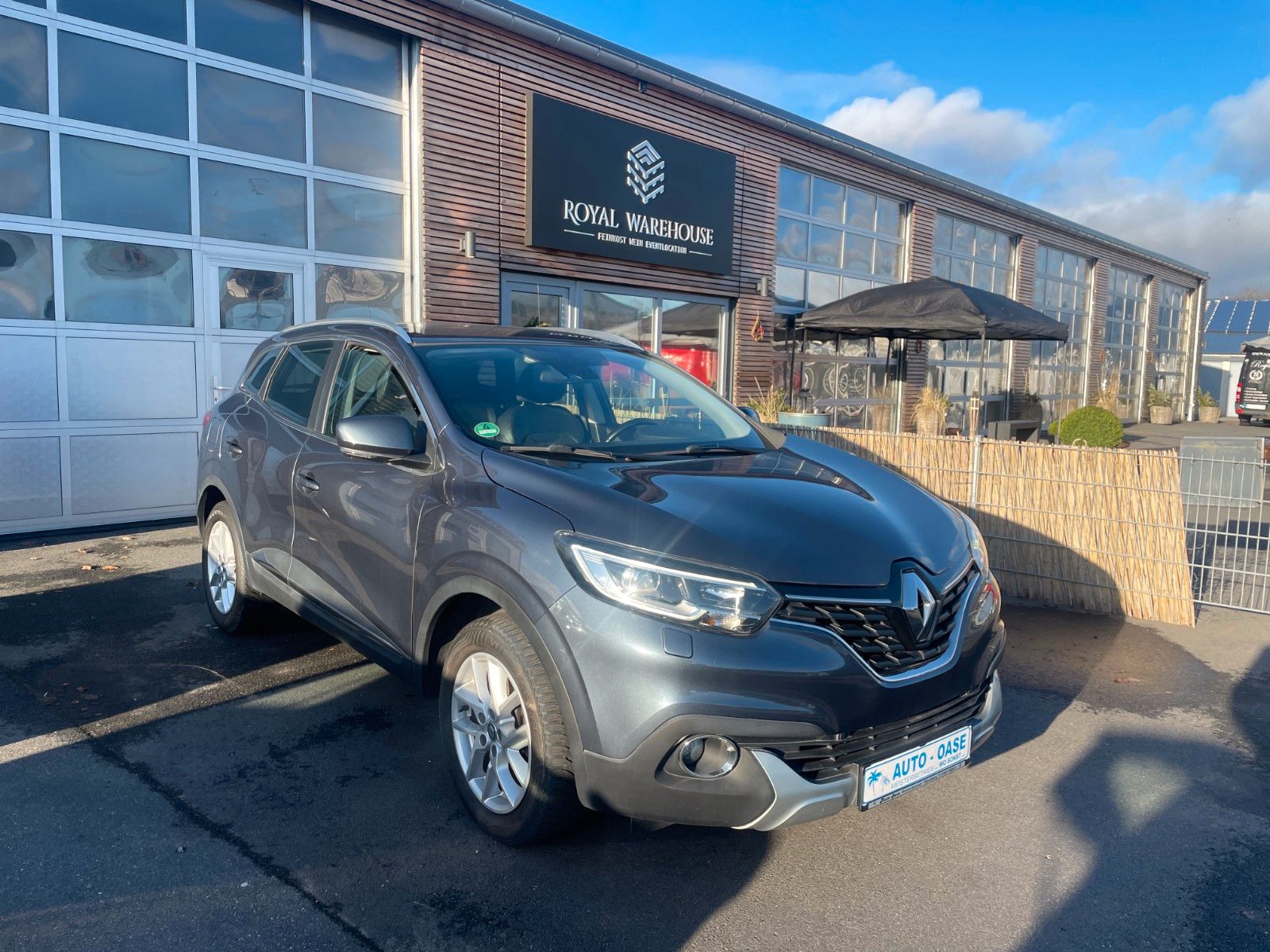 Fahrzeugabbildung Renault Kadjar XMOD**Automatik*Navi*AHK*1.HAND**
