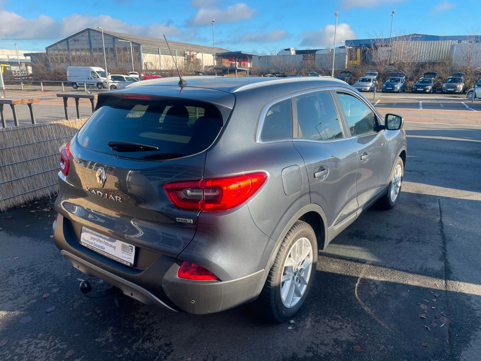 Fahrzeugabbildung Renault Kadjar XMOD**Automatik*Navi*AHK*1.HAND**
