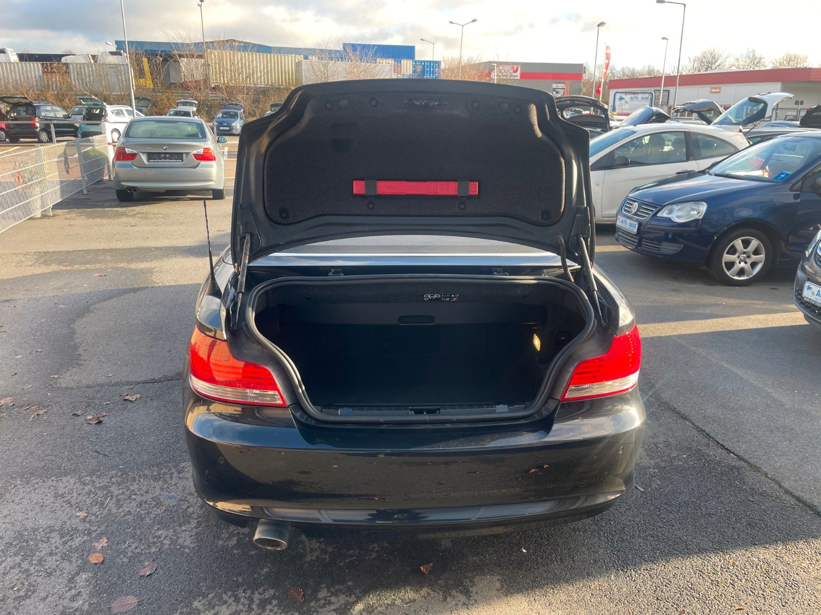 Fahrzeugabbildung BMW Baureihe 1 Cabrio 118d**Xenon*Automatik**