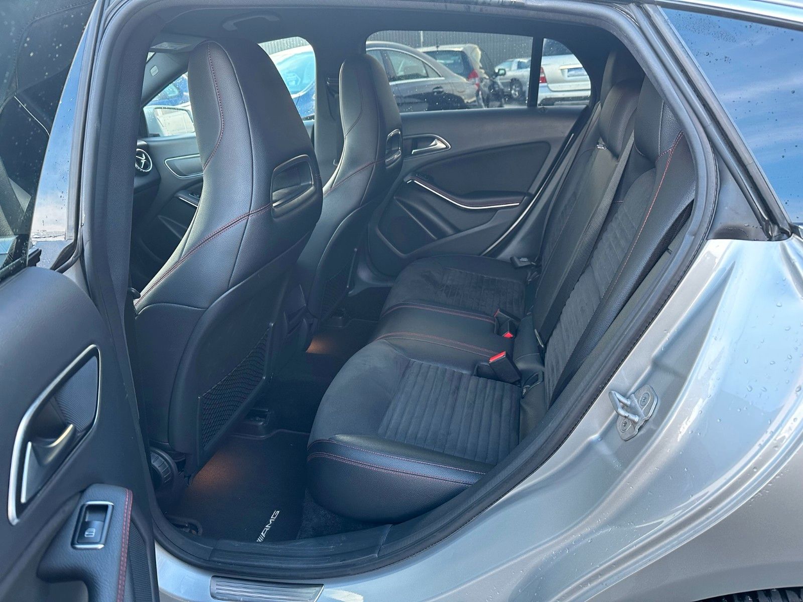Fahrzeugabbildung Mercedes-Benz CLA 180 Shooting Brake**AMG Line*Bi-Xenon**