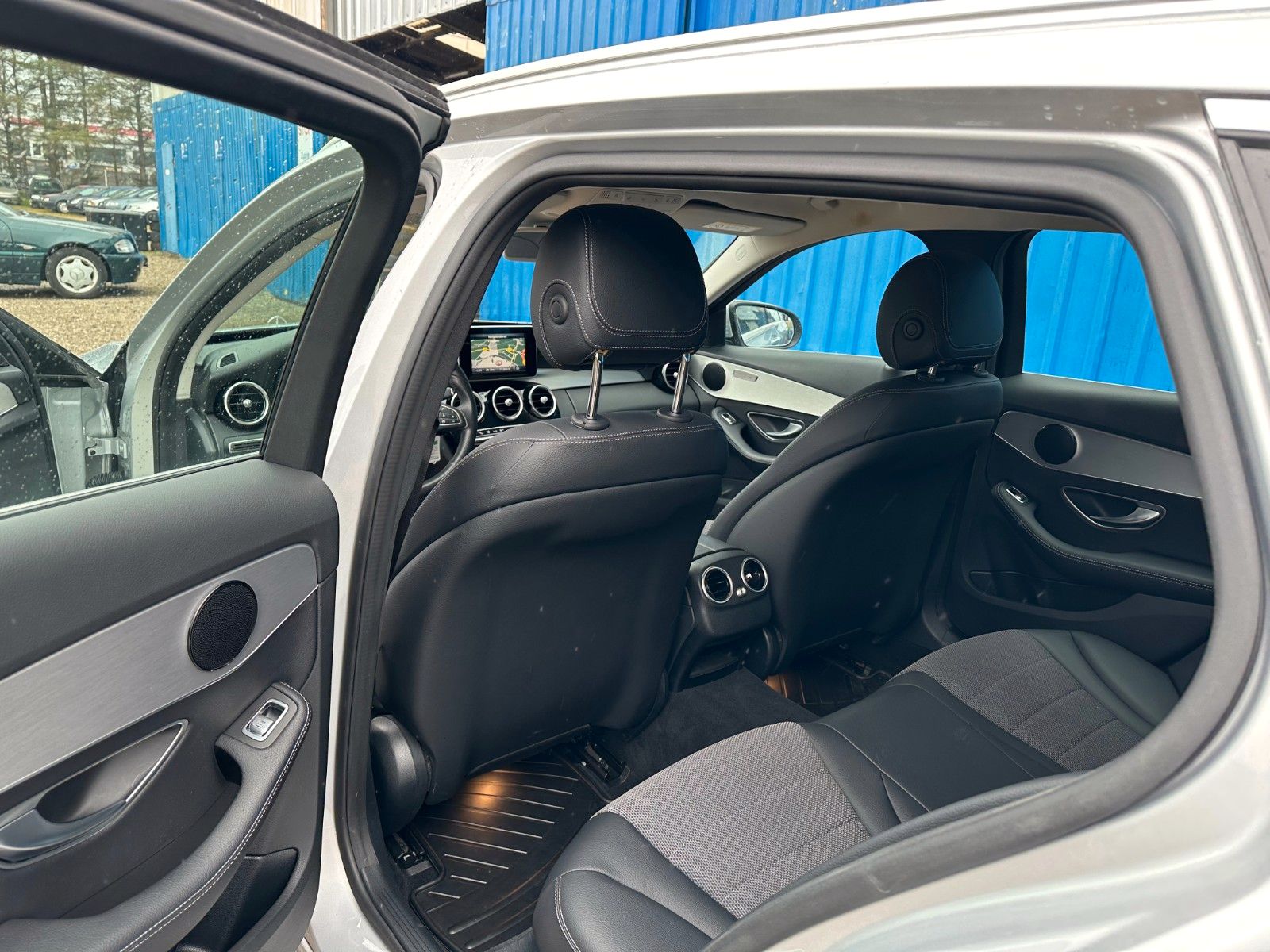 Fahrzeugabbildung Mercedes-Benz C 220  BlueTEC / d T **LED**Exclusive**75 TKM**
