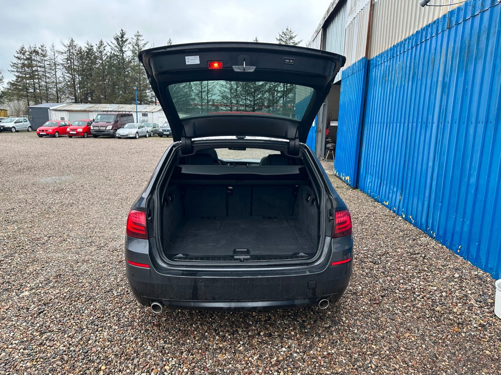 Fahrzeugabbildung BMW 535d xDrive Touring*Head-up*Standheizung*