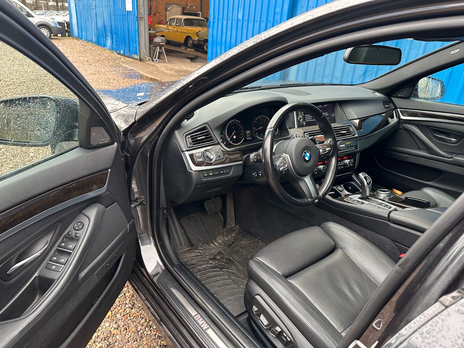 Fahrzeugabbildung BMW 535d xDrive Touring*Head-up*Standheizung*