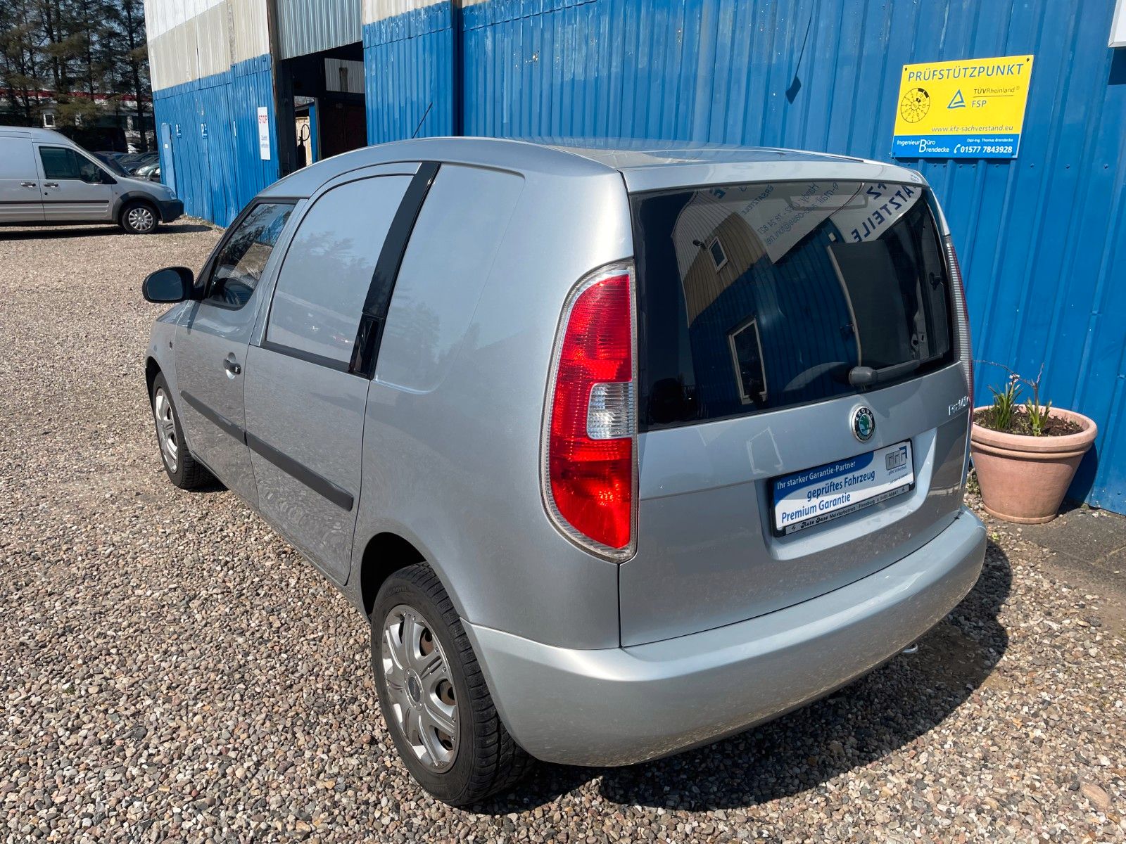 Fahrzeugabbildung SKODA Praktik **LKW Zulassung**HU NEU**