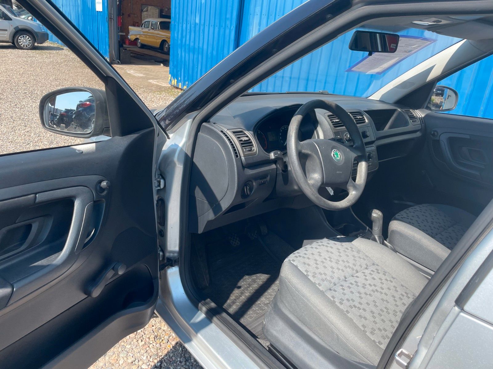 Fahrzeugabbildung SKODA Praktik **LKW Zulassung**HU NEU**