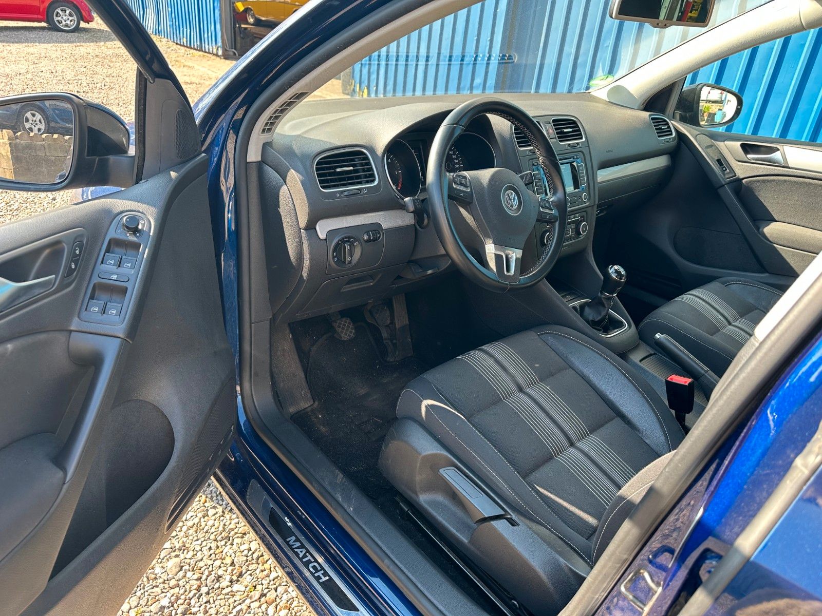Fahrzeugabbildung Volkswagen Golf VI Match**Navi*PDC*Allwetter*Sitzheizung**