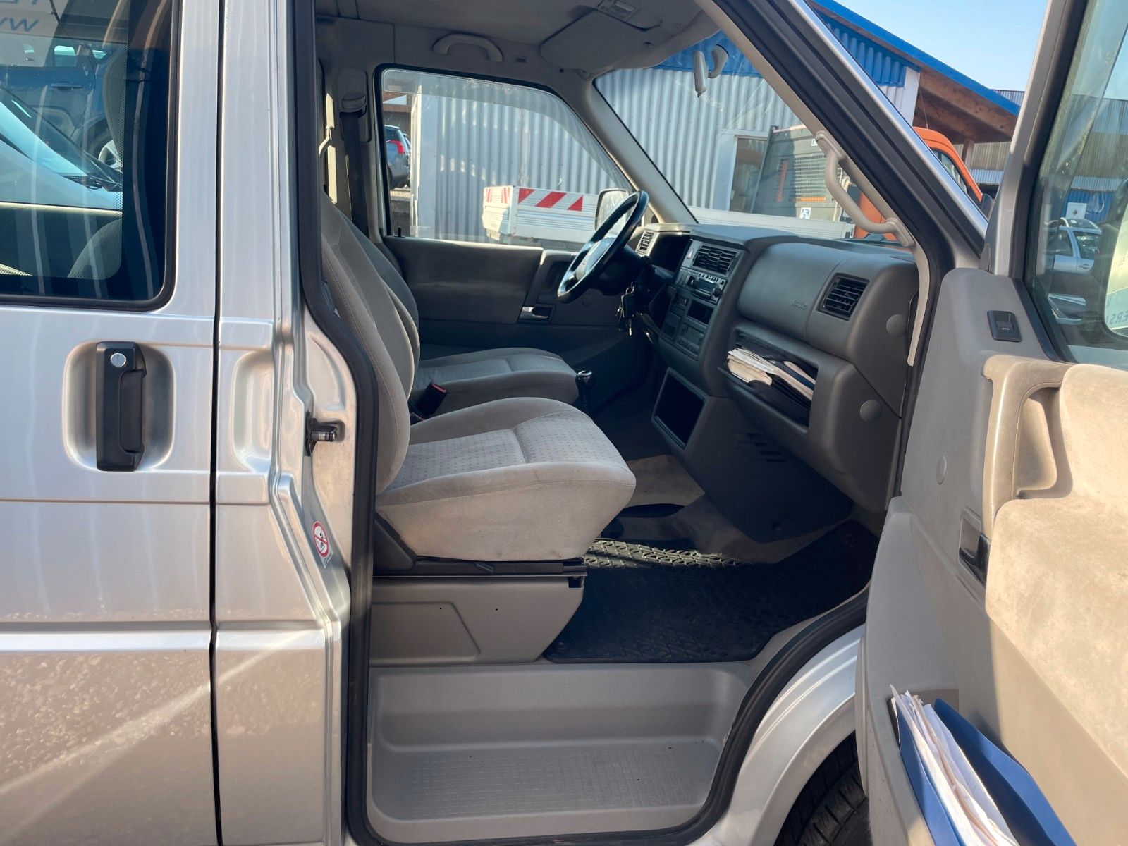 Fahrzeugabbildung Volkswagen T4**Syncro*Standheizung*Sitzheizung**LPG Gas**