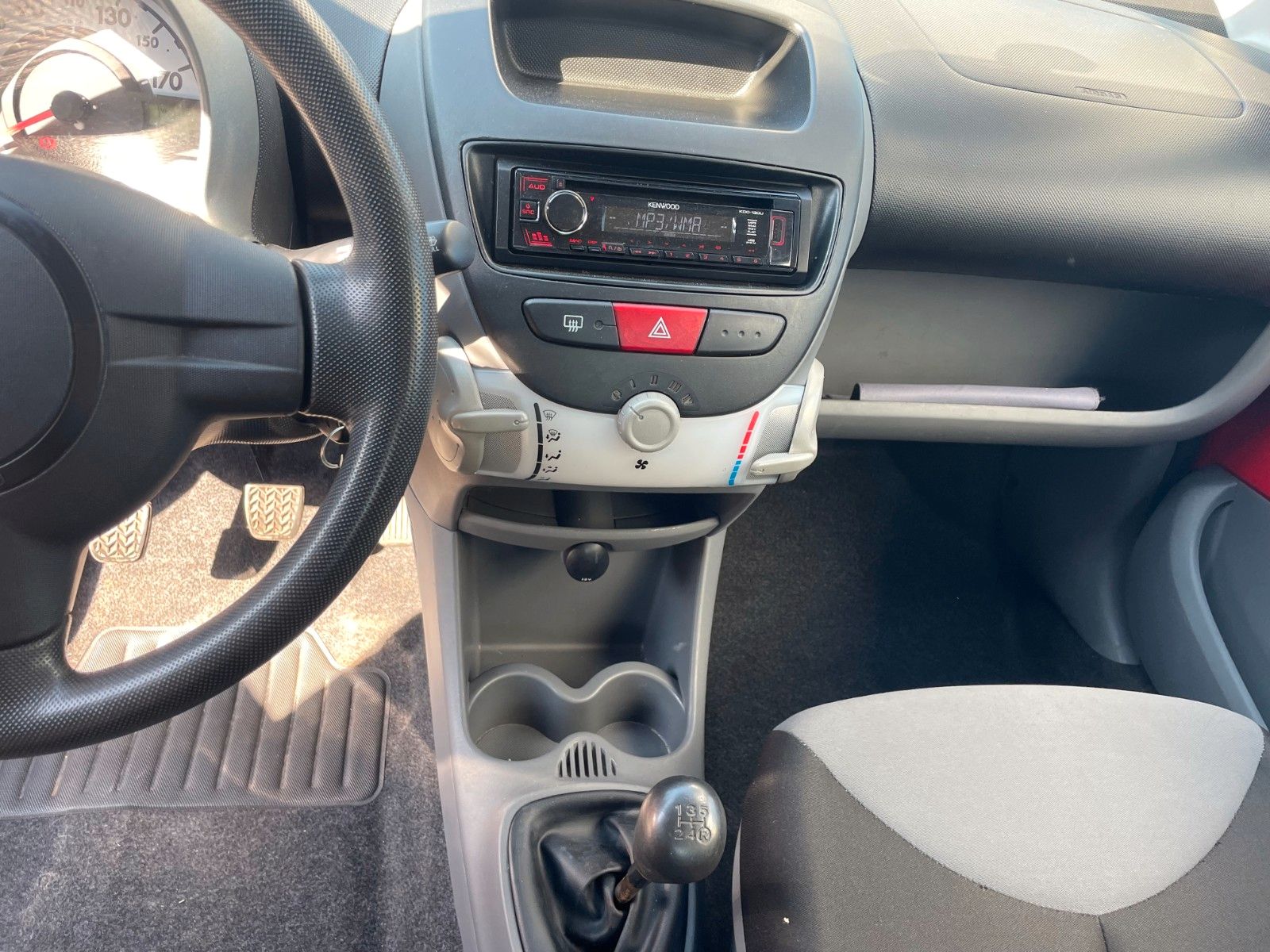 Fahrzeugabbildung Citroën C1 Advance**HU&AU NEU**