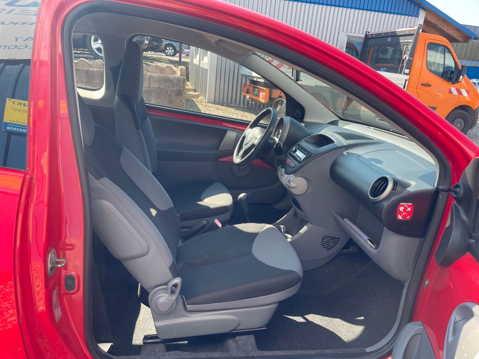 Fahrzeugabbildung Citroën C1 Advance**HU&AU NEU**