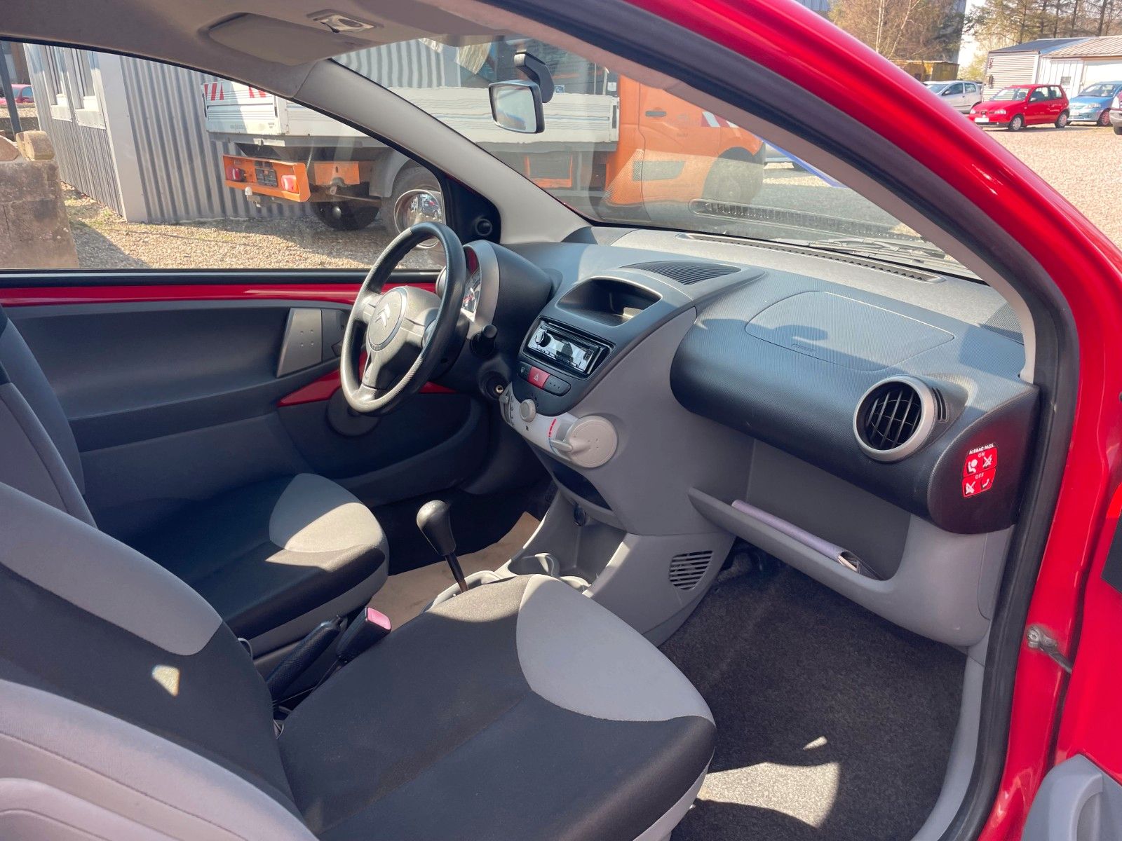 Fahrzeugabbildung Citroën C1 Advance**HU&AU NEU**