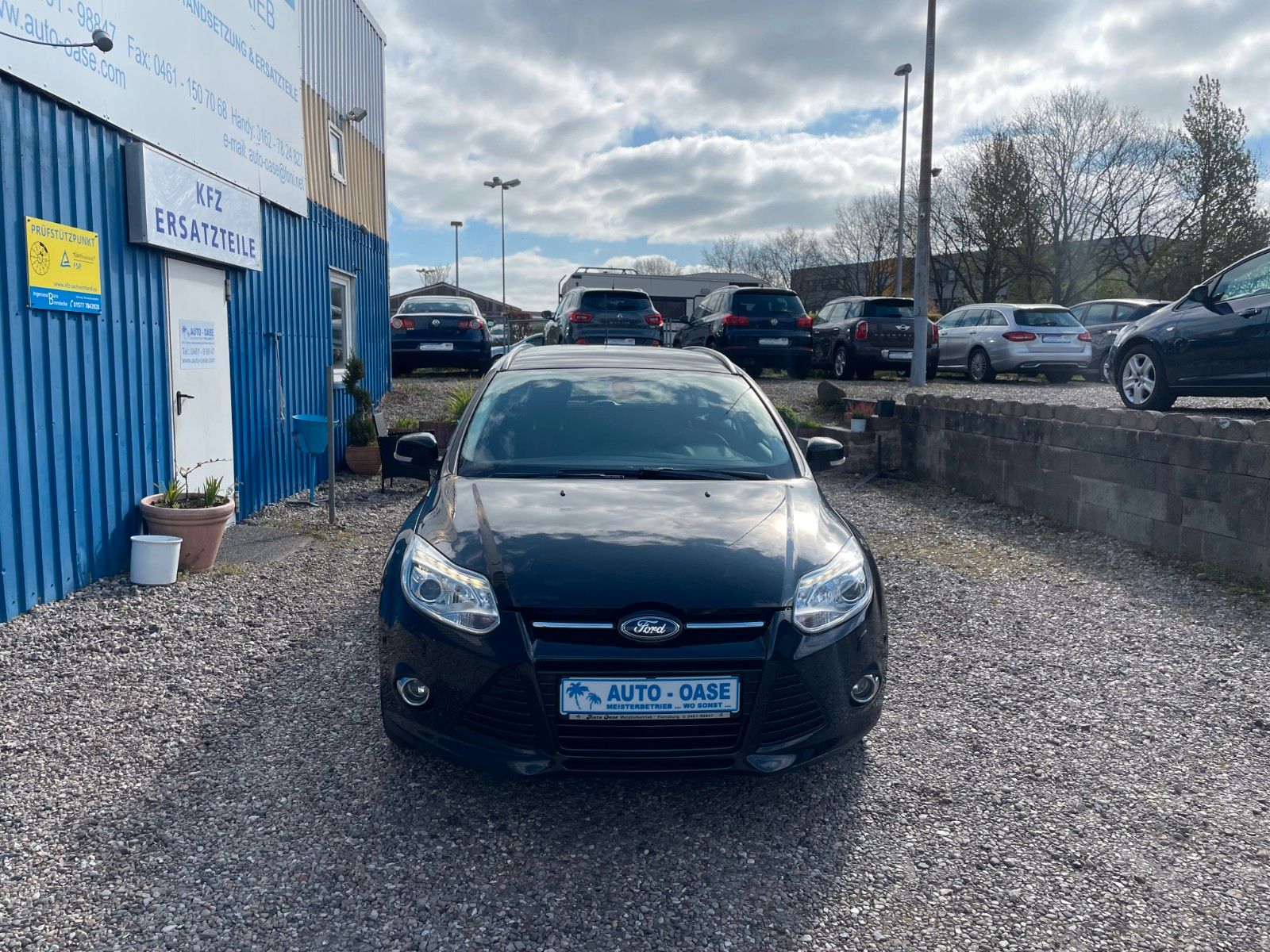 Fahrzeugabbildung Ford Focus Turnier Titanium**Kamera*Navi*AHK**
