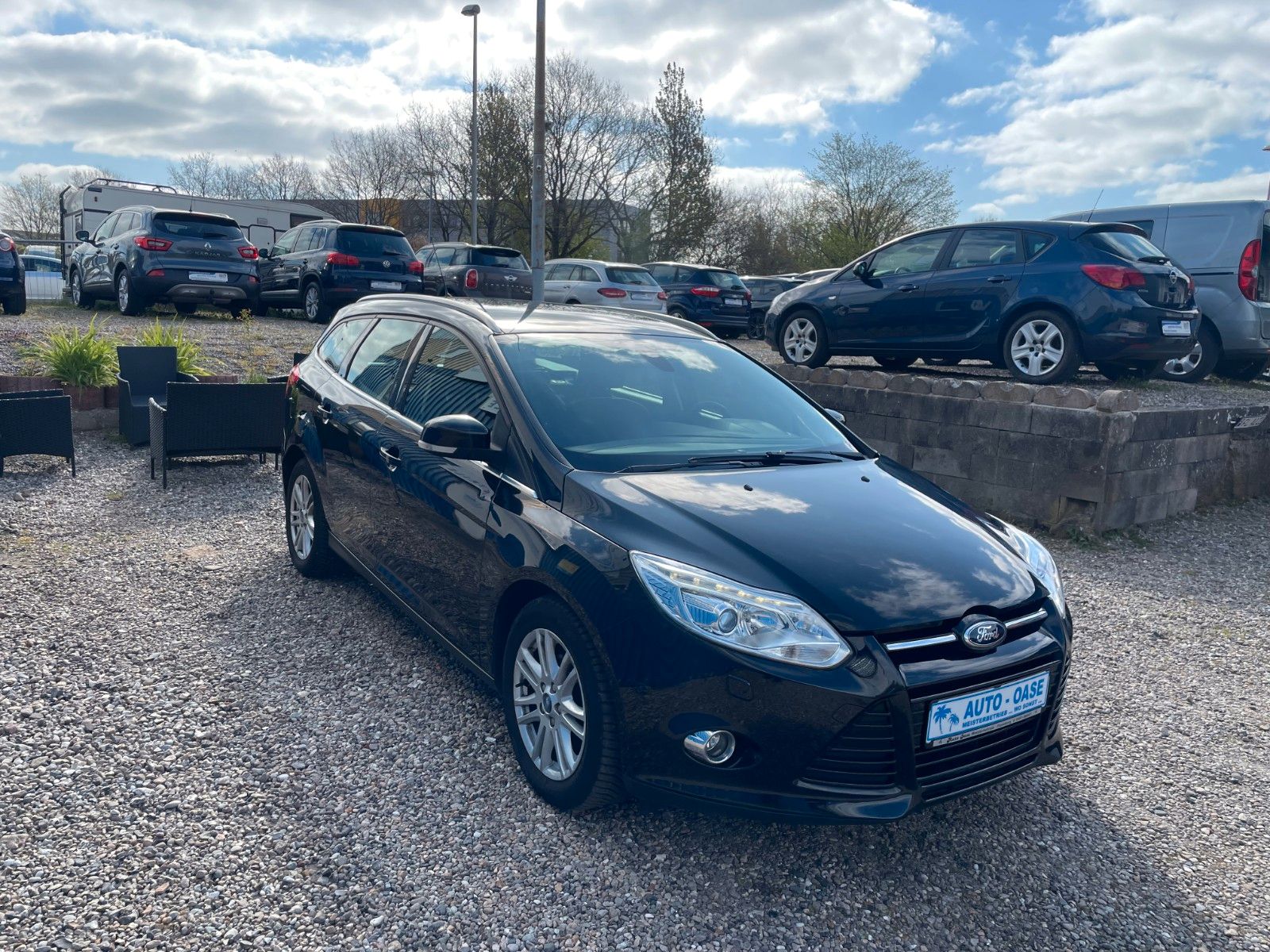 Fahrzeugabbildung Ford Focus Turnier Titanium**Kamera*Navi*AHK**