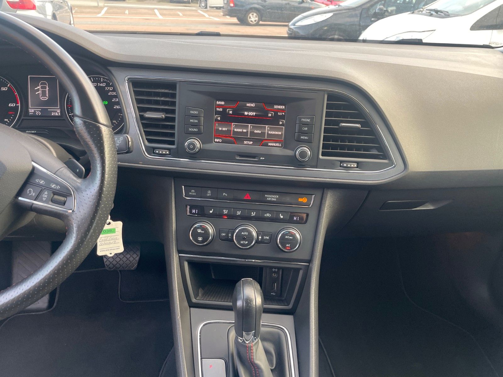 Fahrzeugabbildung SEAT Leon ST FR**Automatik*2.HAND*LED*PDC**