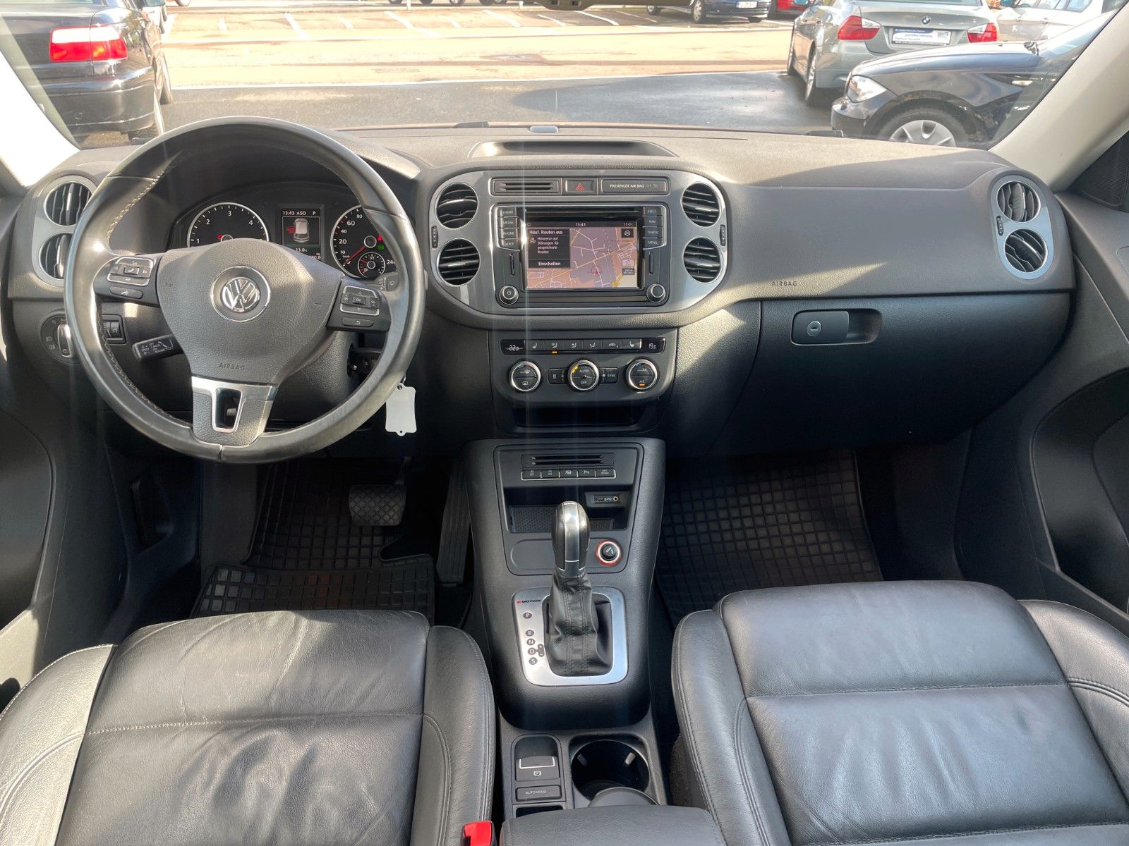 Fahrzeugabbildung Volkswagen Tiguan Track & Style BMT 4Motion**Standheizung**